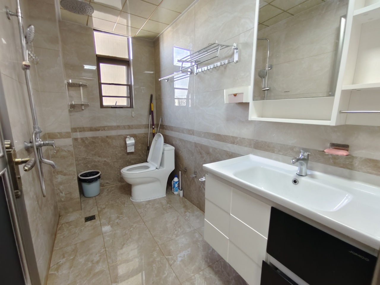 奥园广场  3室2厅2卫    79.8万室内图