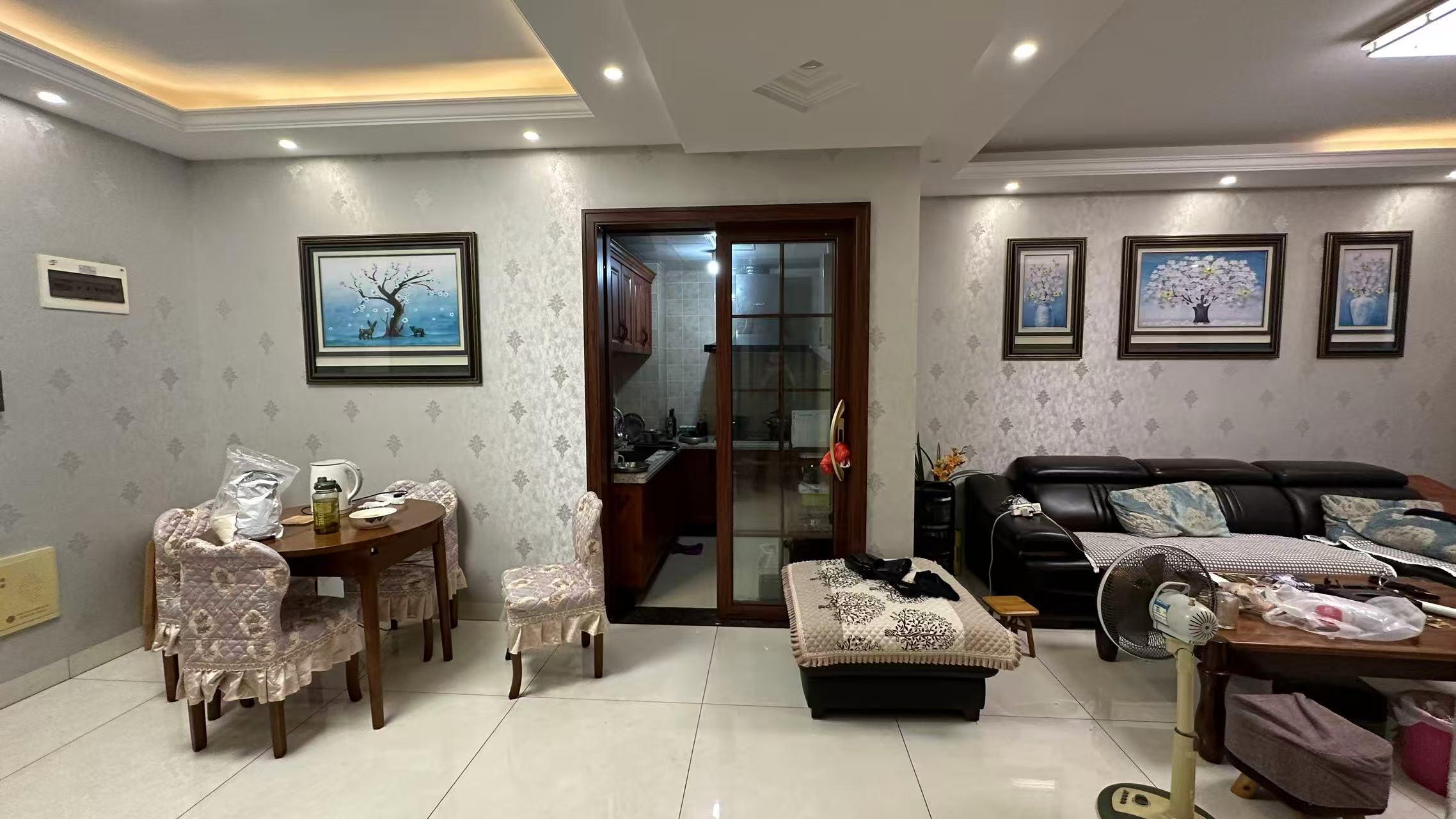 龙腾国际  2室2厅1卫    47.0万 龙腾国际  2室2厅1卫    47.0万室内图