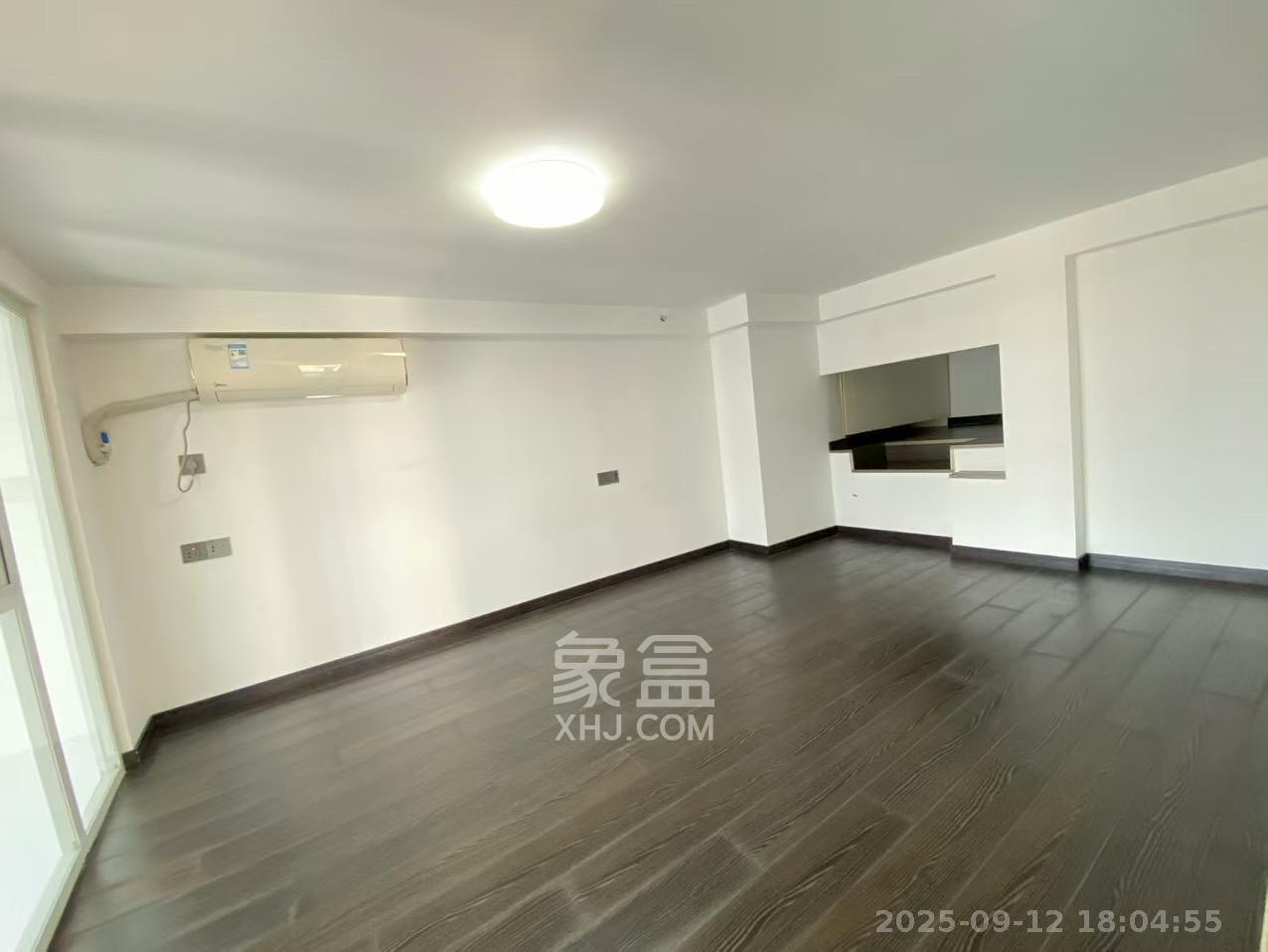 梅溪湖金茂湾  1室1厅1卫    3000.0元/月室内图