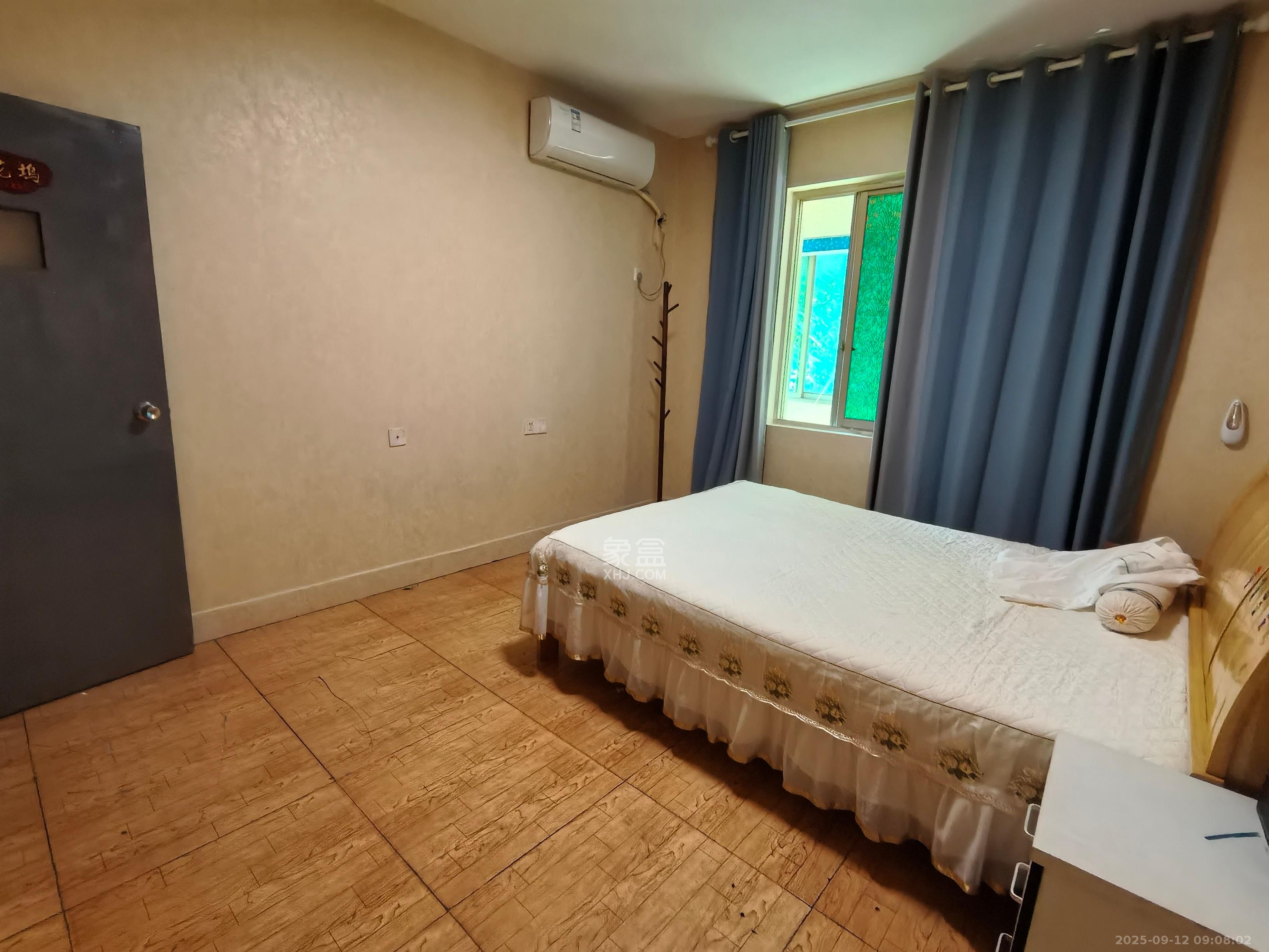 中南汽车世界  3室0厅0卫    1200.0元/月室内图