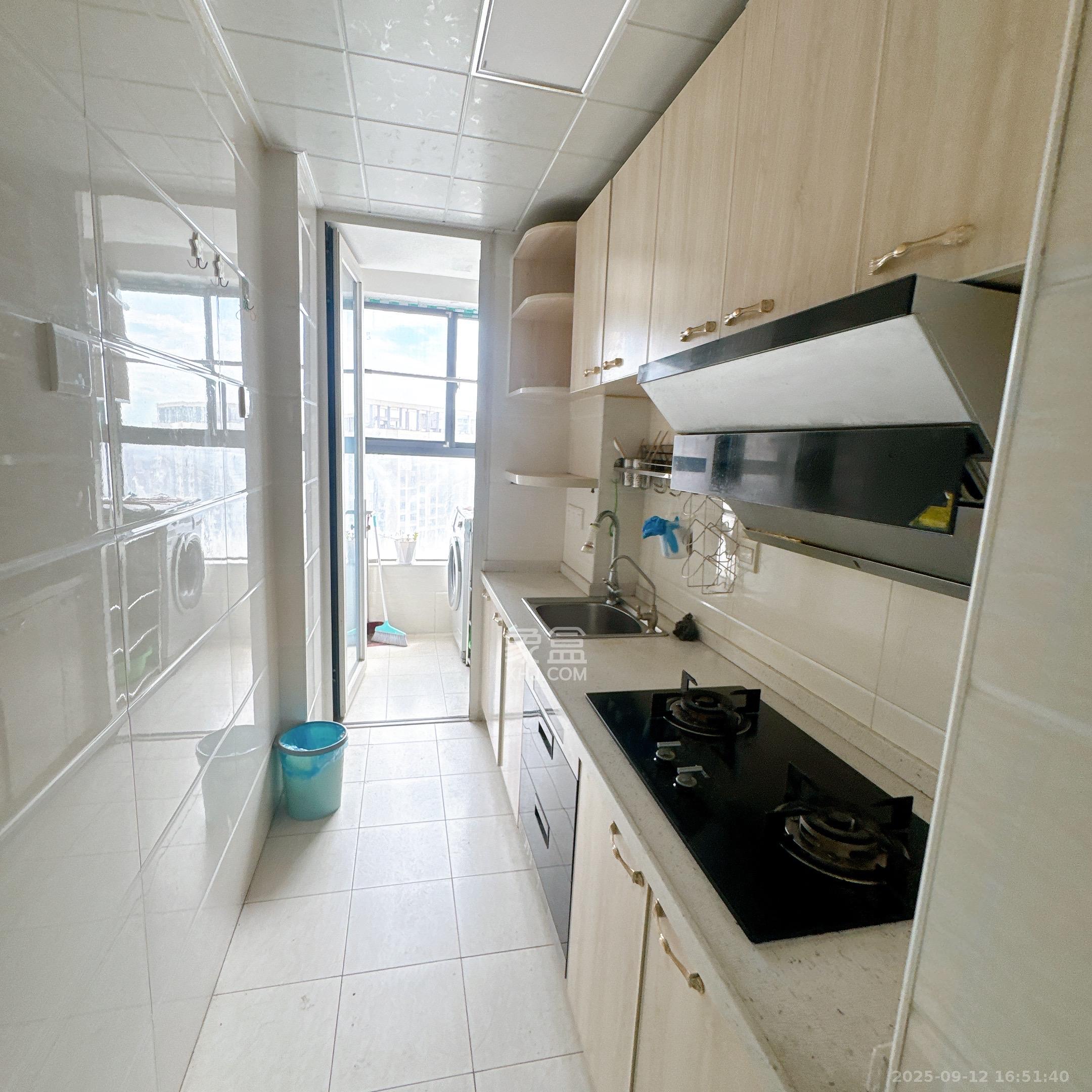 北辰三角洲E3区 2室1厅1卫 2400.0元/月 北辰三角洲E3区 2室1厅1卫 2400.0元/月室内图