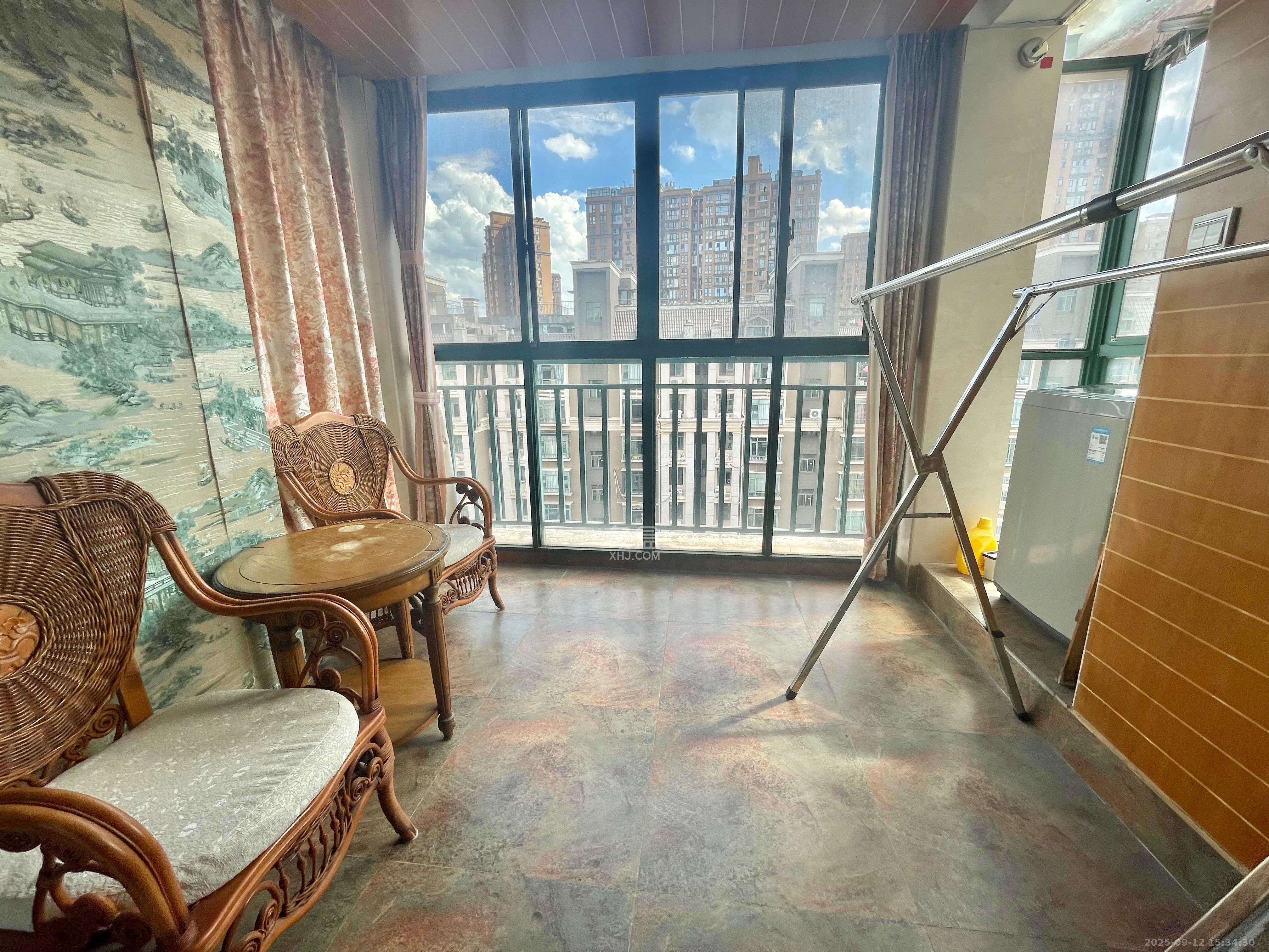 中江国际花城 3室2厅2卫 3200.0元/月 中江国际花城 3室2厅2卫 3200.0元/月室内图