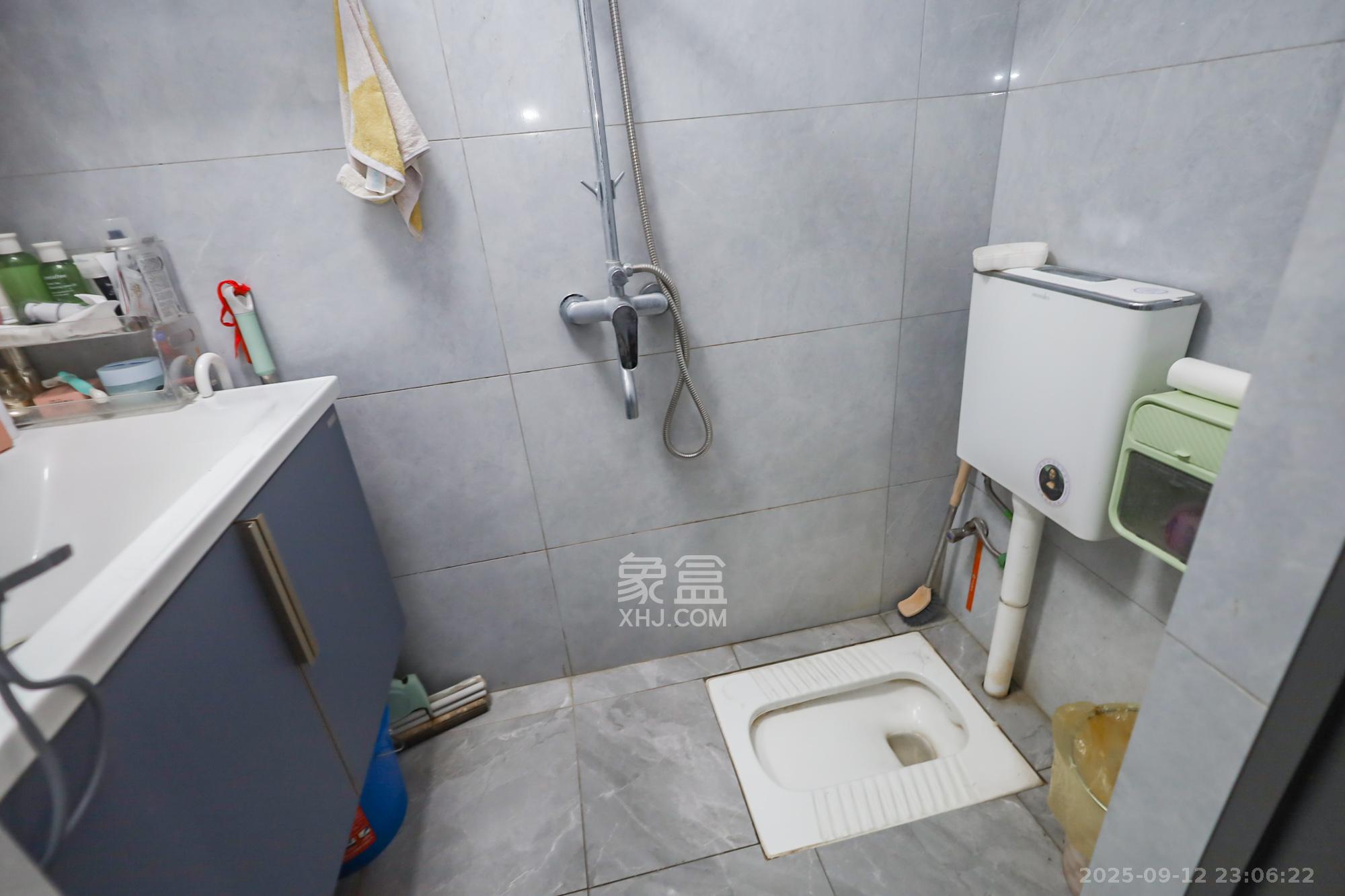 保利海德公园 1室0厅0卫 25.0万 保利海德公园 1室0厅0卫 25.0万卫生间