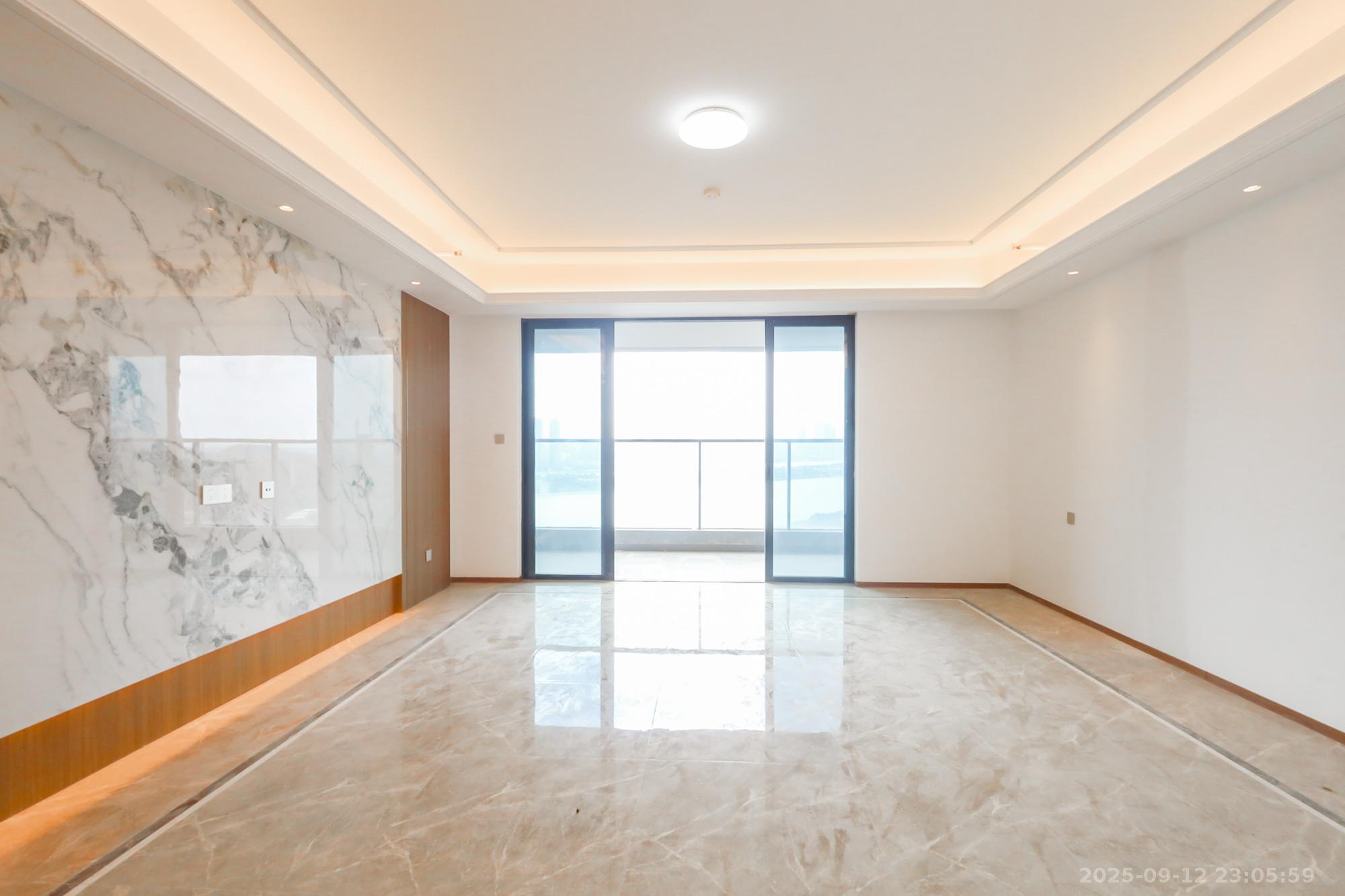 江山印  4室2厅3卫    550.0万 江山印  4室2厅3卫    550.0万