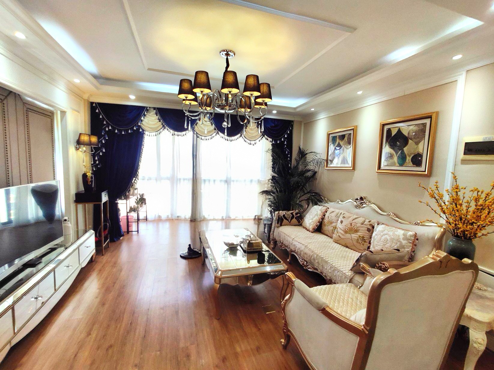 丽景天下一期 2室2厅2卫 2200.0元/月 丽景天下一期 2室2厅2卫 2200.0元/月室内图