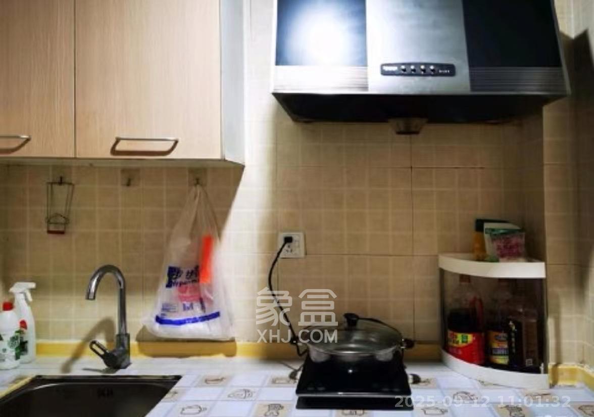 花漾年华(桂花园) 1室1厅1卫 1200.0元/月 花漾年华(桂花园) 1室1厅1卫 1200.0元/月室内图