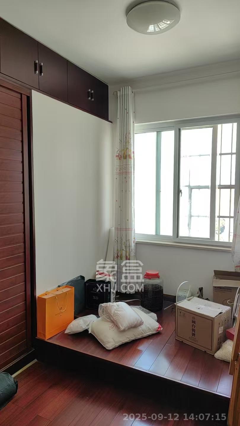 开源鑫景 3室2厅2卫 2200.0元/月 开源鑫景 3室2厅2卫 2200.0元/月室内图