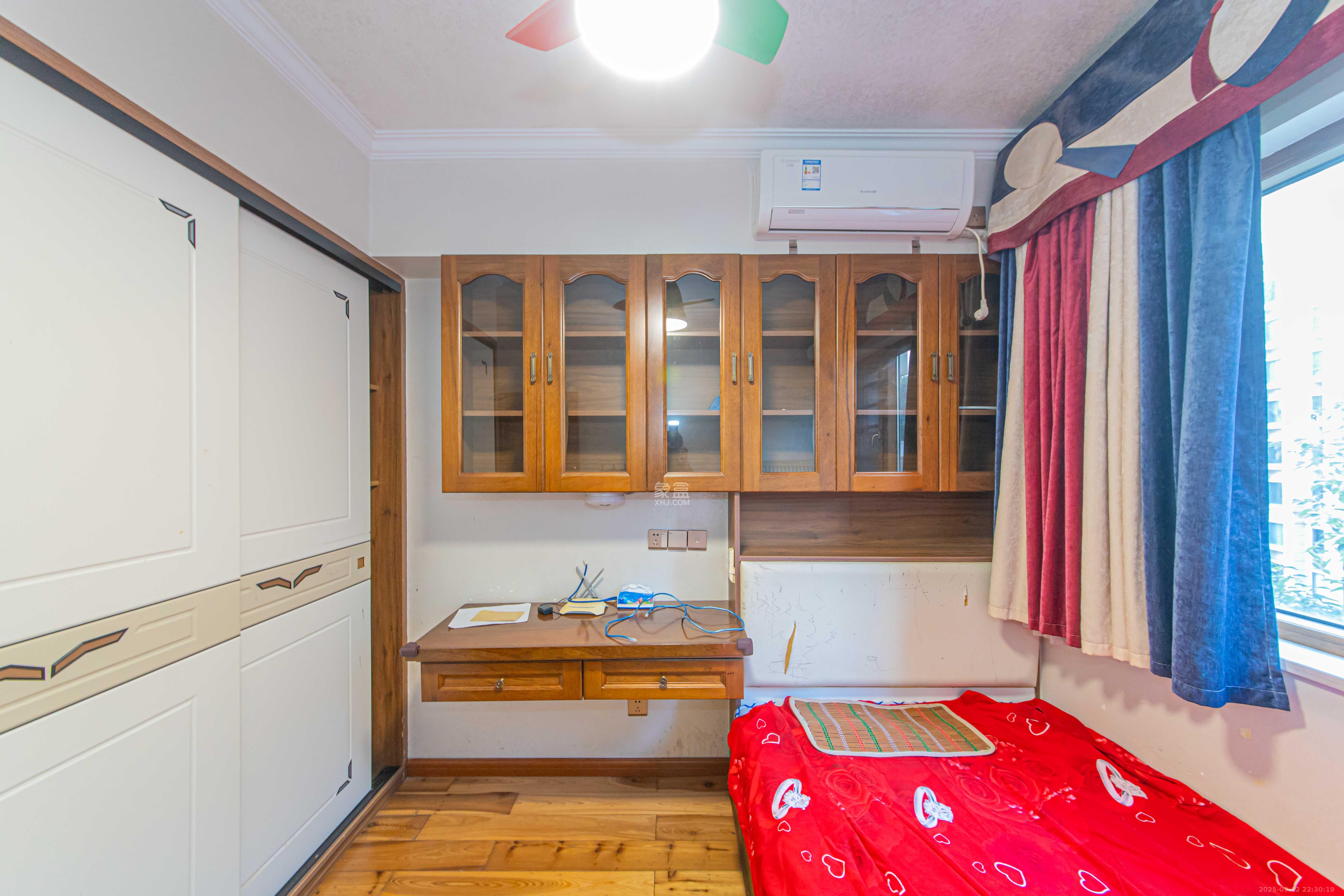 中建芙蓉嘉苑 4室2厅2卫 126.0万 中建芙蓉嘉苑 4室2厅2卫 126.0万卧室