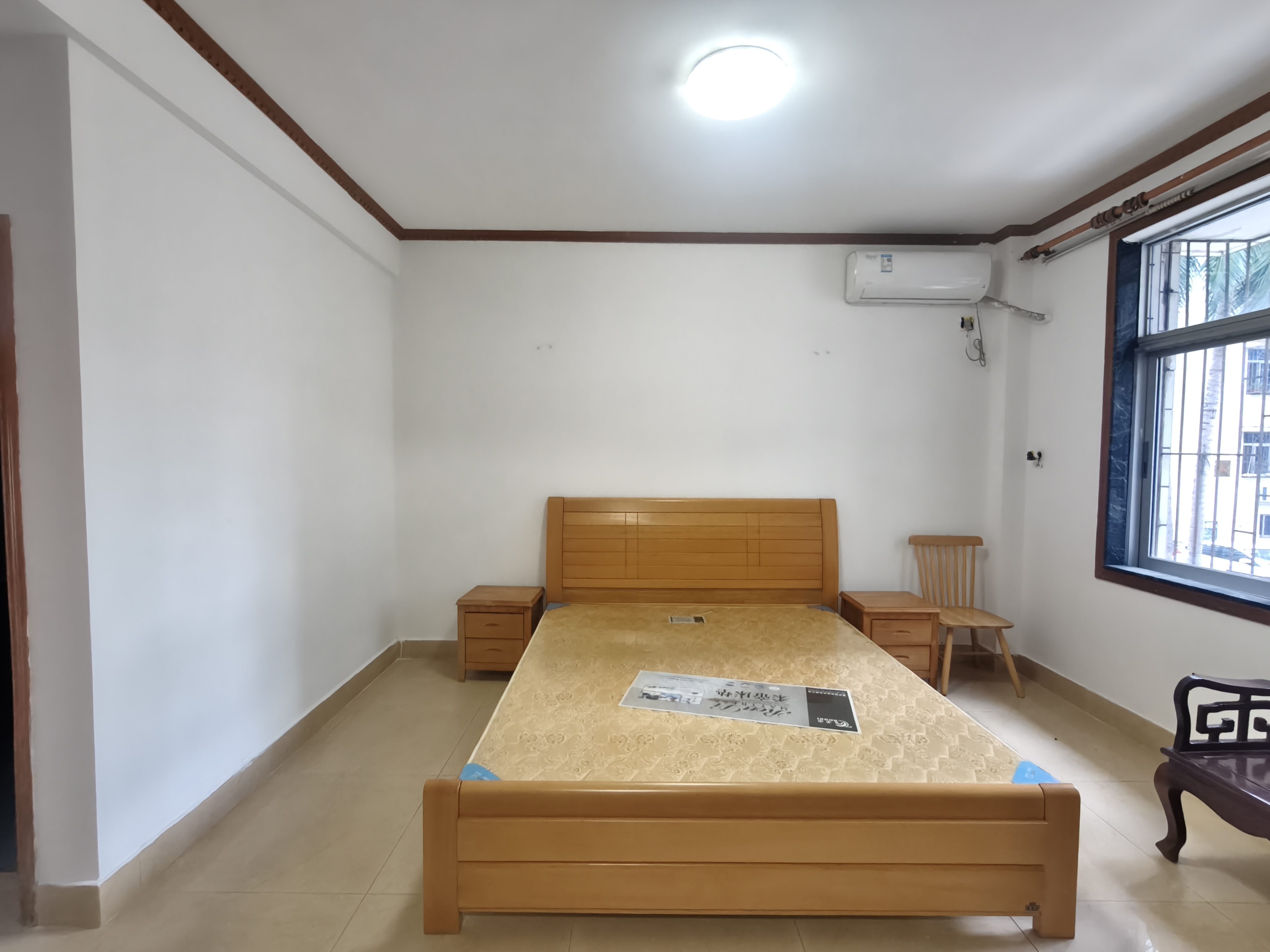 军安花苑 4室2厅2卫 3000.0元/月 军安花苑 4室2厅2卫 3000.0元/月室内图