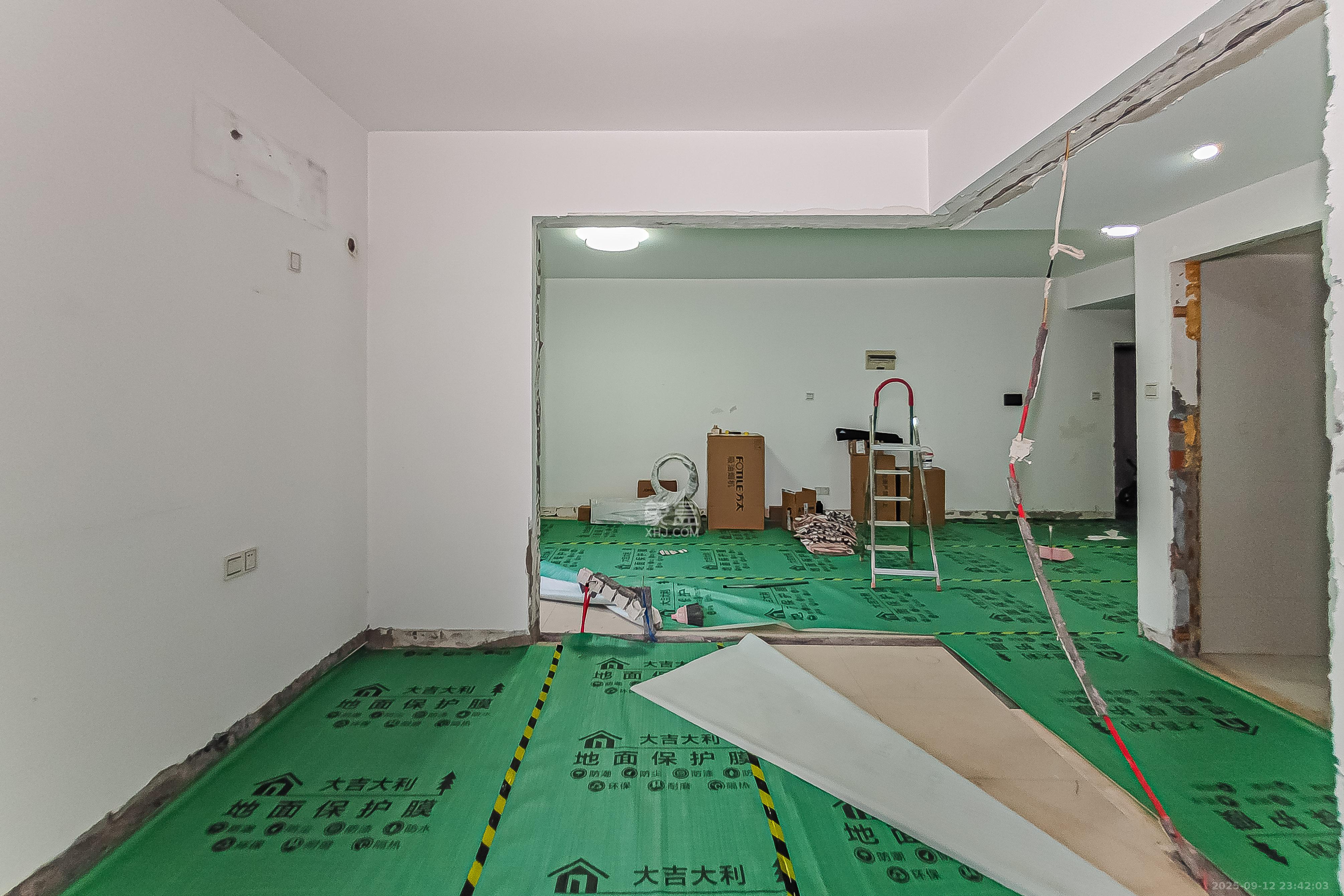 建发汇金国际  2室2厅1卫   106.00万卧室