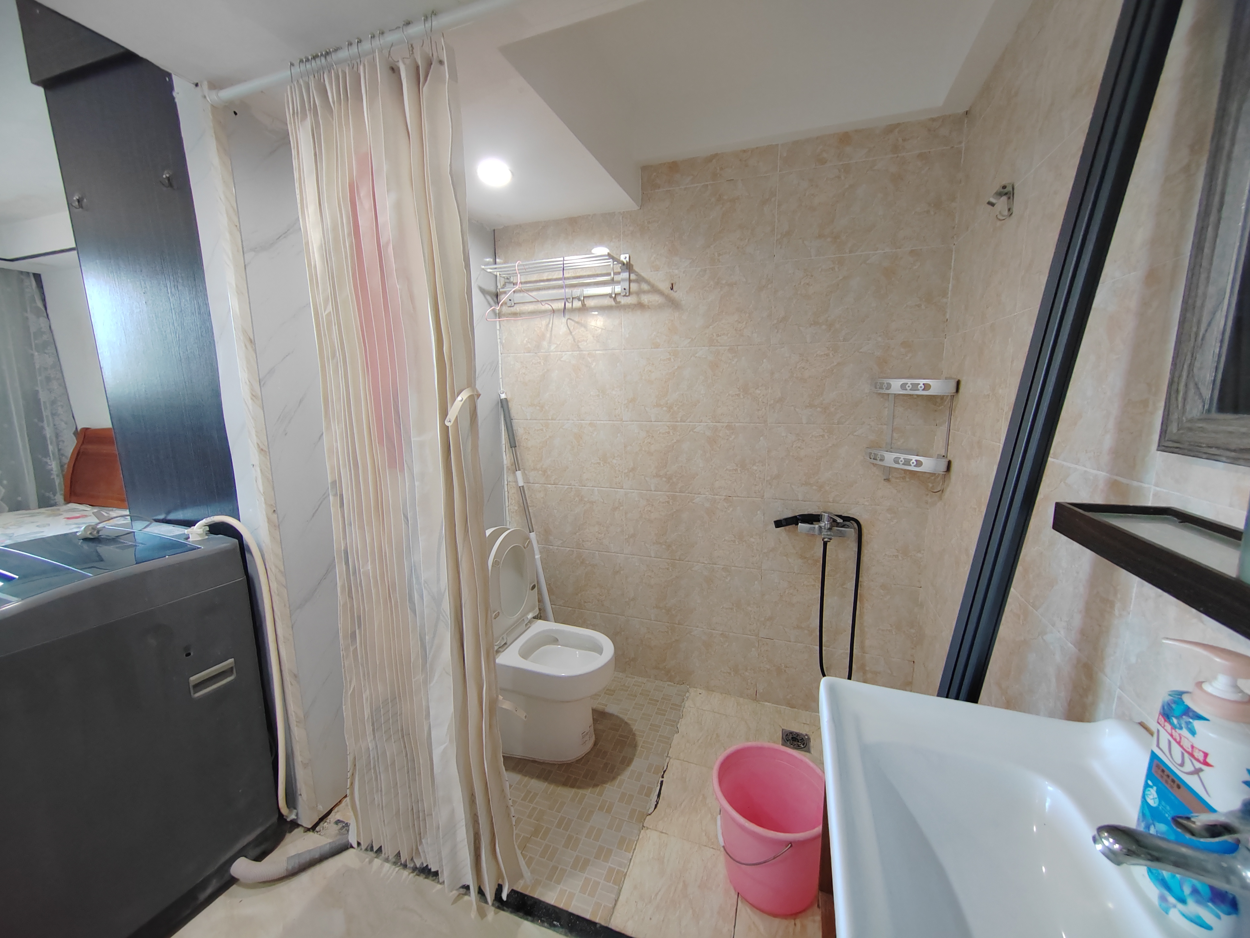 滨海新都 1室0厅1卫 800.0元/月 滨海新都 1室0厅1卫 800.0元/月室内图