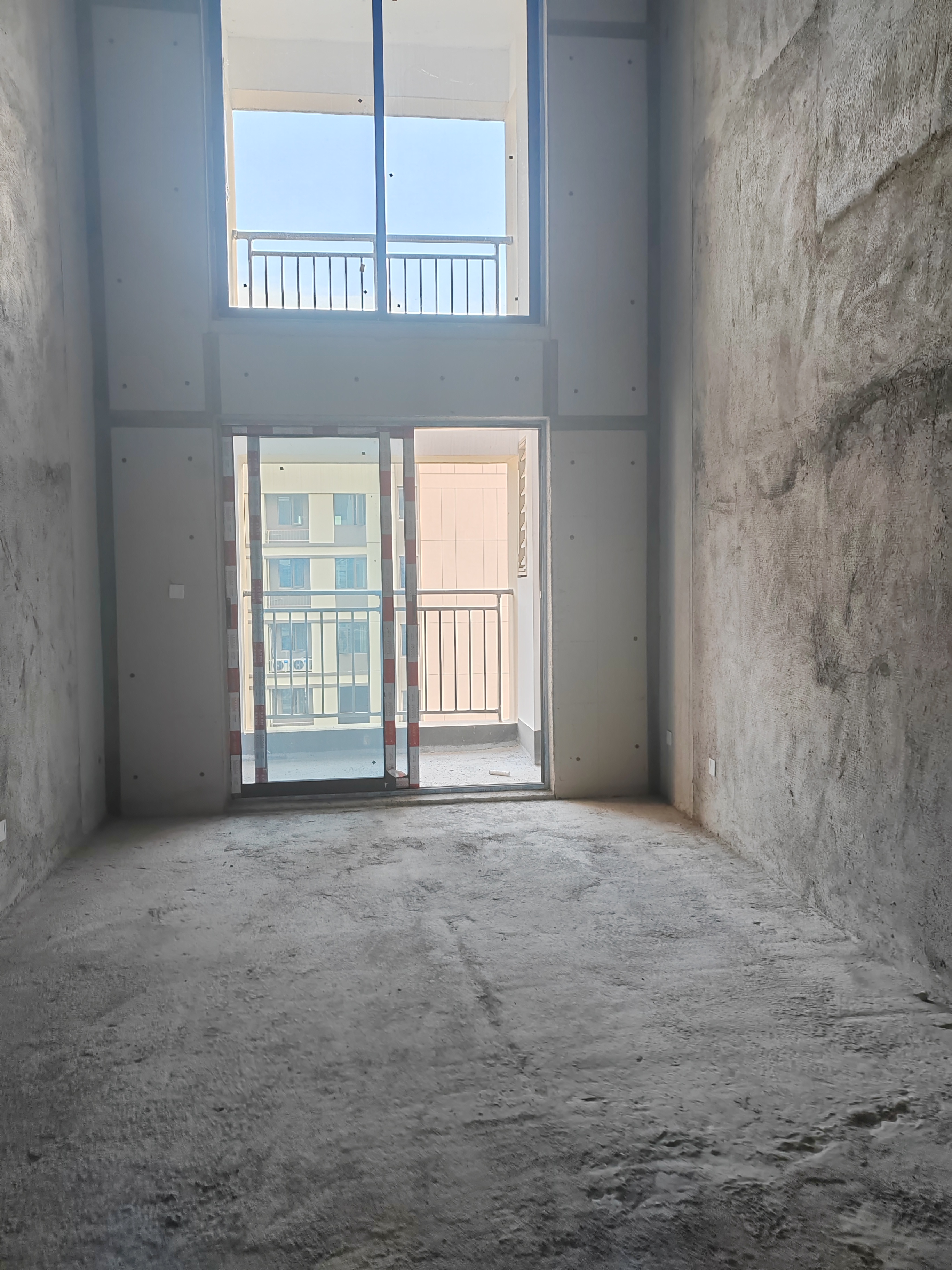 吾悦广场 4室2厅2卫 81.2万 吾悦广场 4室2厅2卫 81.2万客厅