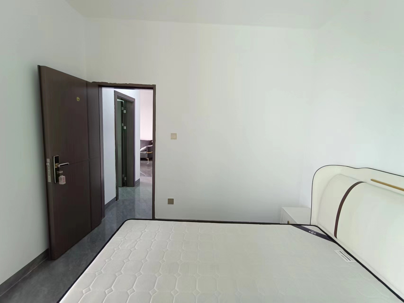 棕榈园(椰海新城3期)  2室2厅1卫    2500.0元/月 棕榈园(椰海新城3期)  2室2厅1卫    2500.0元/月室内图