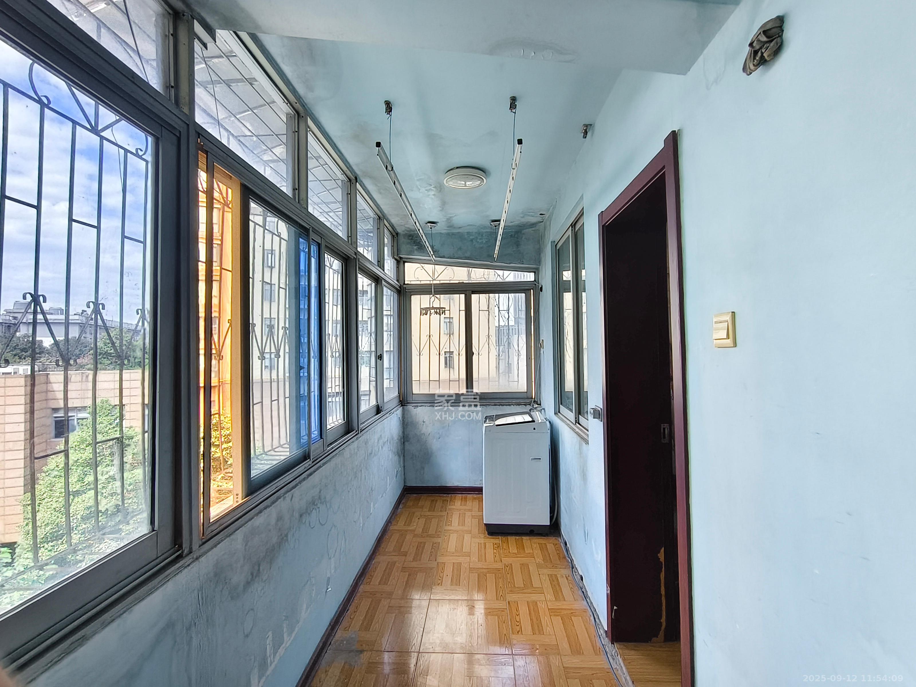 五矿宿舍 2室1厅1卫 1400.0元/月 五矿宿舍 2室1厅1卫 1400.0元/月室内图