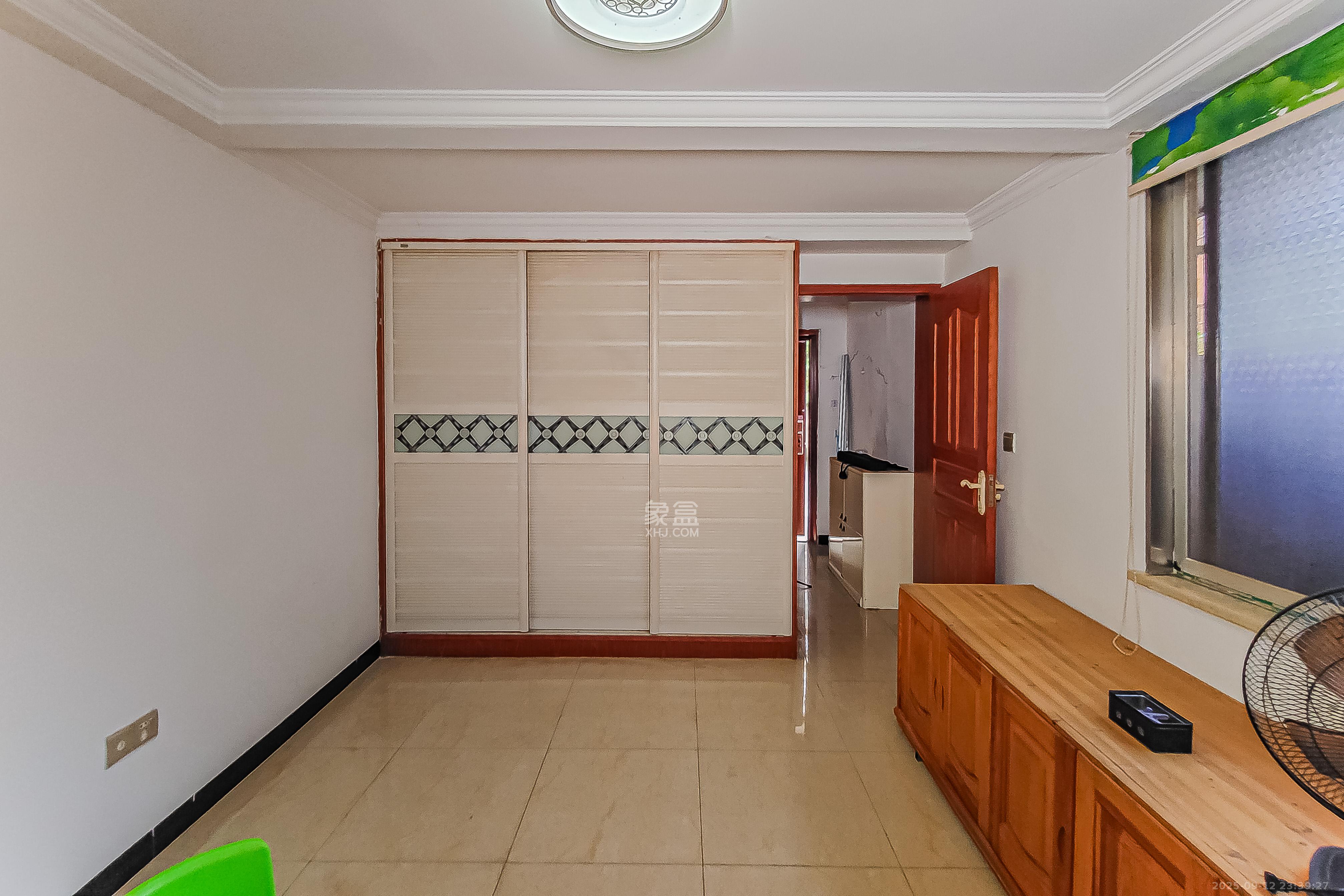 杏花苑 1室1厅1卫 26.0万 杏花苑 1室1厅1卫 26.0万卧室