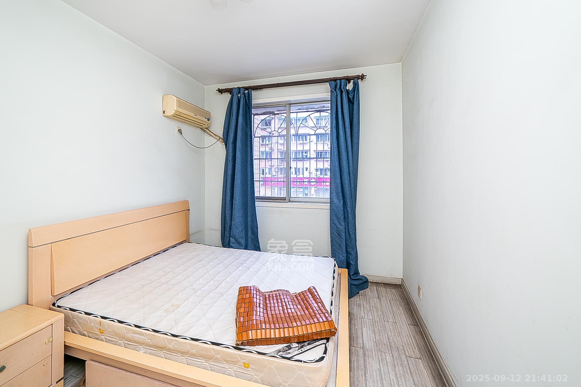 翡翠林居 3室2厅2卫 77.2万 翡翠林居 3室2厅2卫 77.2万卧室