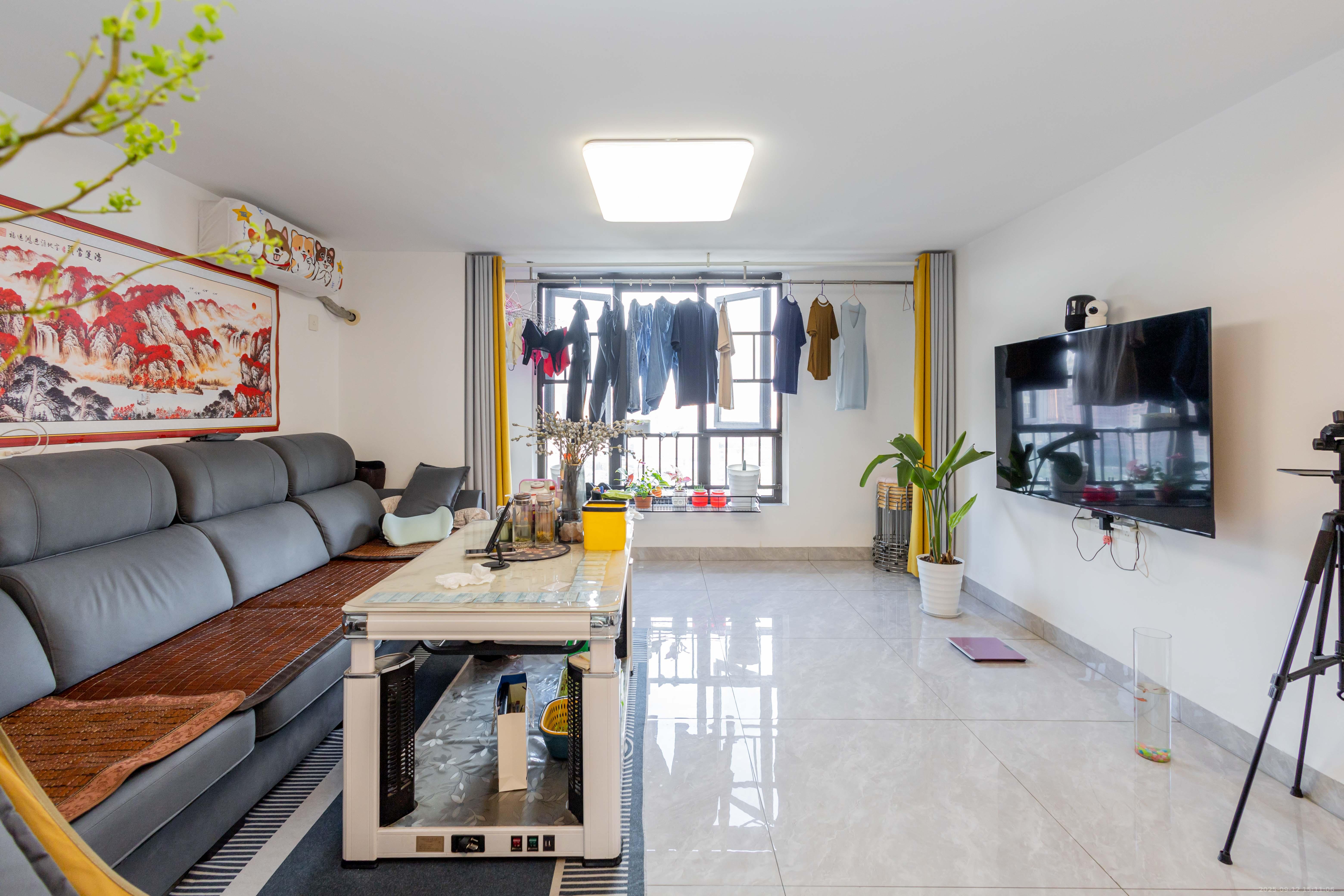 雅居乐新地  2室2厅1卫    40.0万 雅居乐新地  2室2厅1卫    40.0万