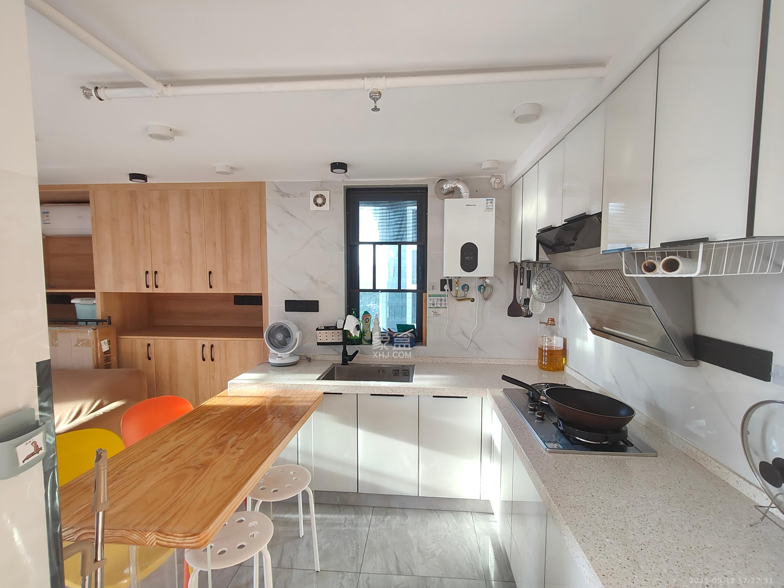 万科金色梦想A区 2室1厅1卫 2600.0元/月 万科金色梦想A区 2室1厅1卫 2600.0元/月室内图