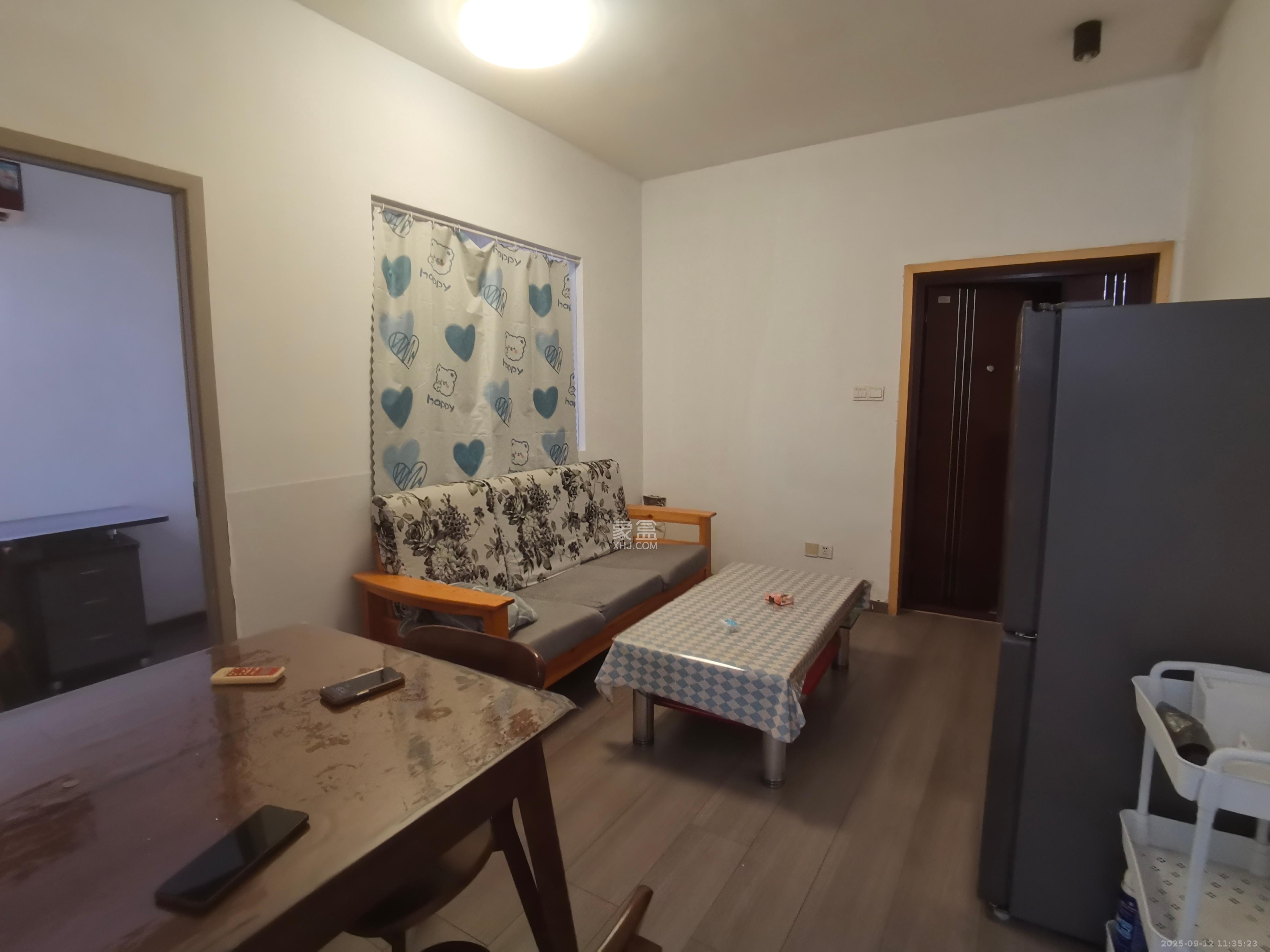 宏泽佳园 1室1厅1卫 2200.0元/月 宏泽佳园 1室1厅1卫 2200.0元/月室内图