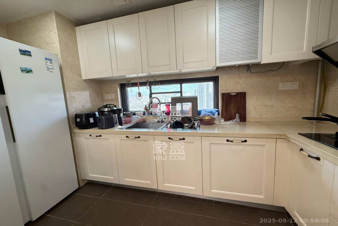 万科里金域国际 4室2厅1卫 5500.0元/月 万科里金域国际 4室2厅1卫 5500.0元/月室内图