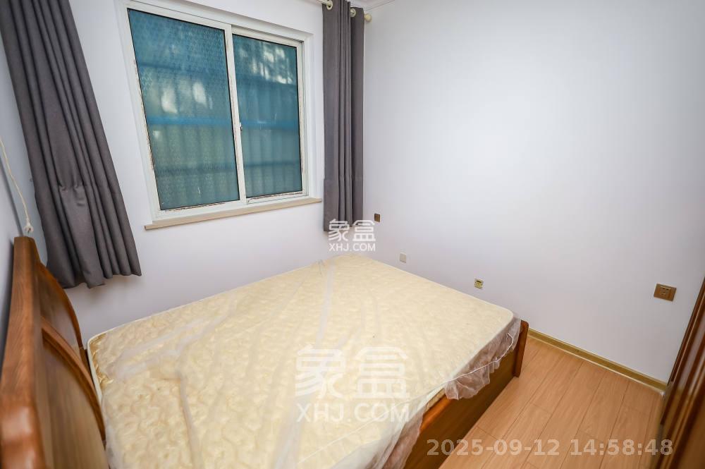 枫雅名苑 2室2厅1卫 2000.0元/月 枫雅名苑 2室2厅1卫 2000.0元/月室内图