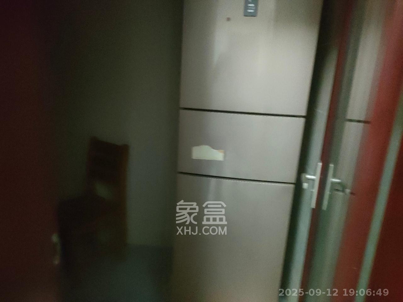 桂花二村  2室1厅1卫    1800.0元/月室内图