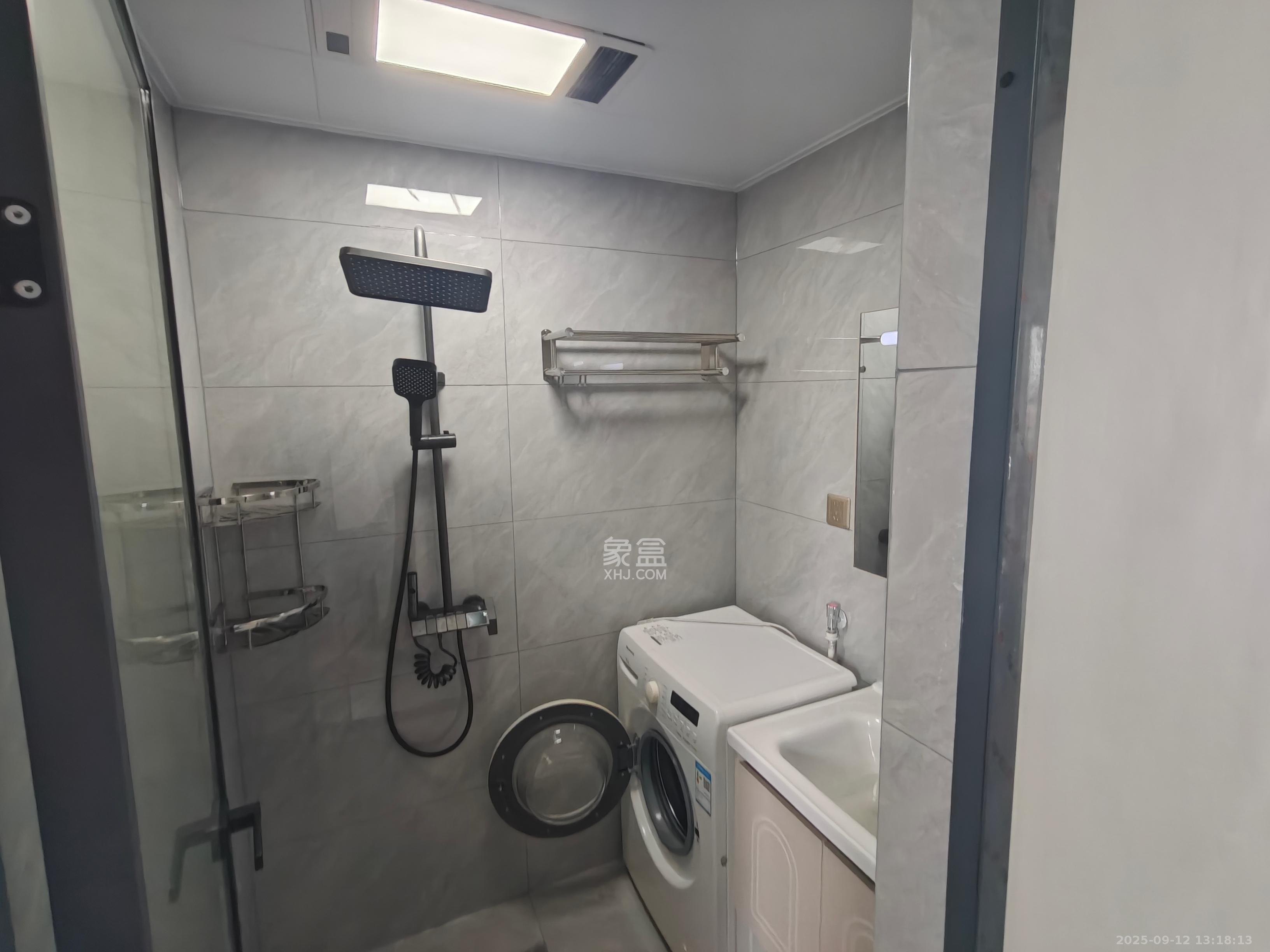 新城朗隽大都会 1室0厅0卫 1200.0元/月 新城朗隽大都会 1室0厅0卫 1200.0元/月室内图