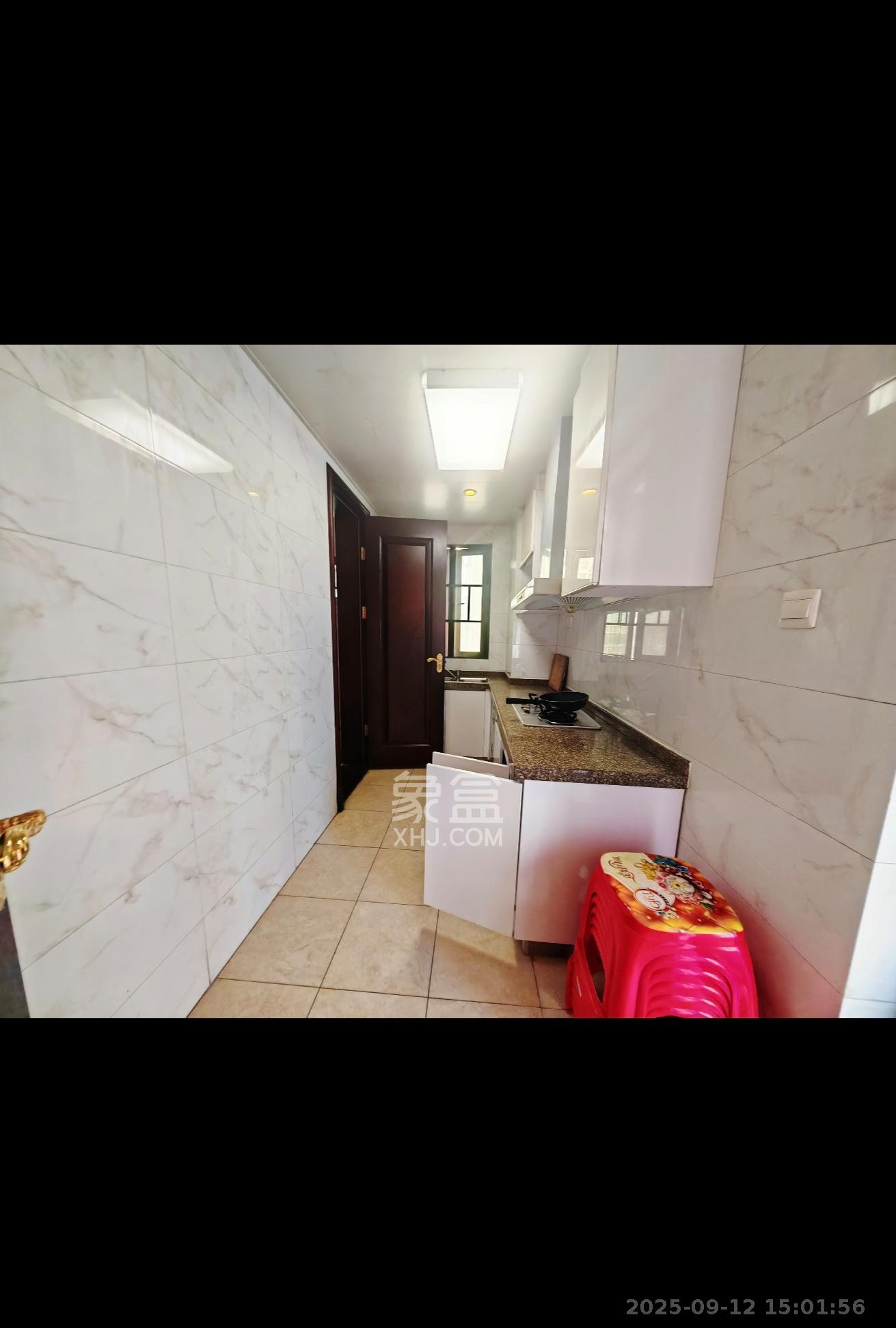 恒大御景湾  3室2厅2卫    3500.0元/月 恒大御景湾  3室2厅2卫    3500.0元/月室内图