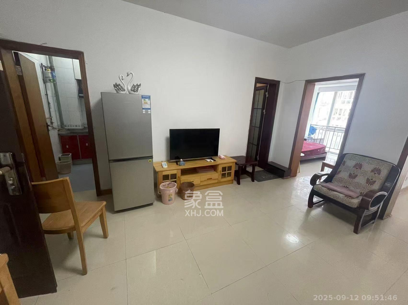 五一华府  2室1厅1卫    2200.0元/月室内图