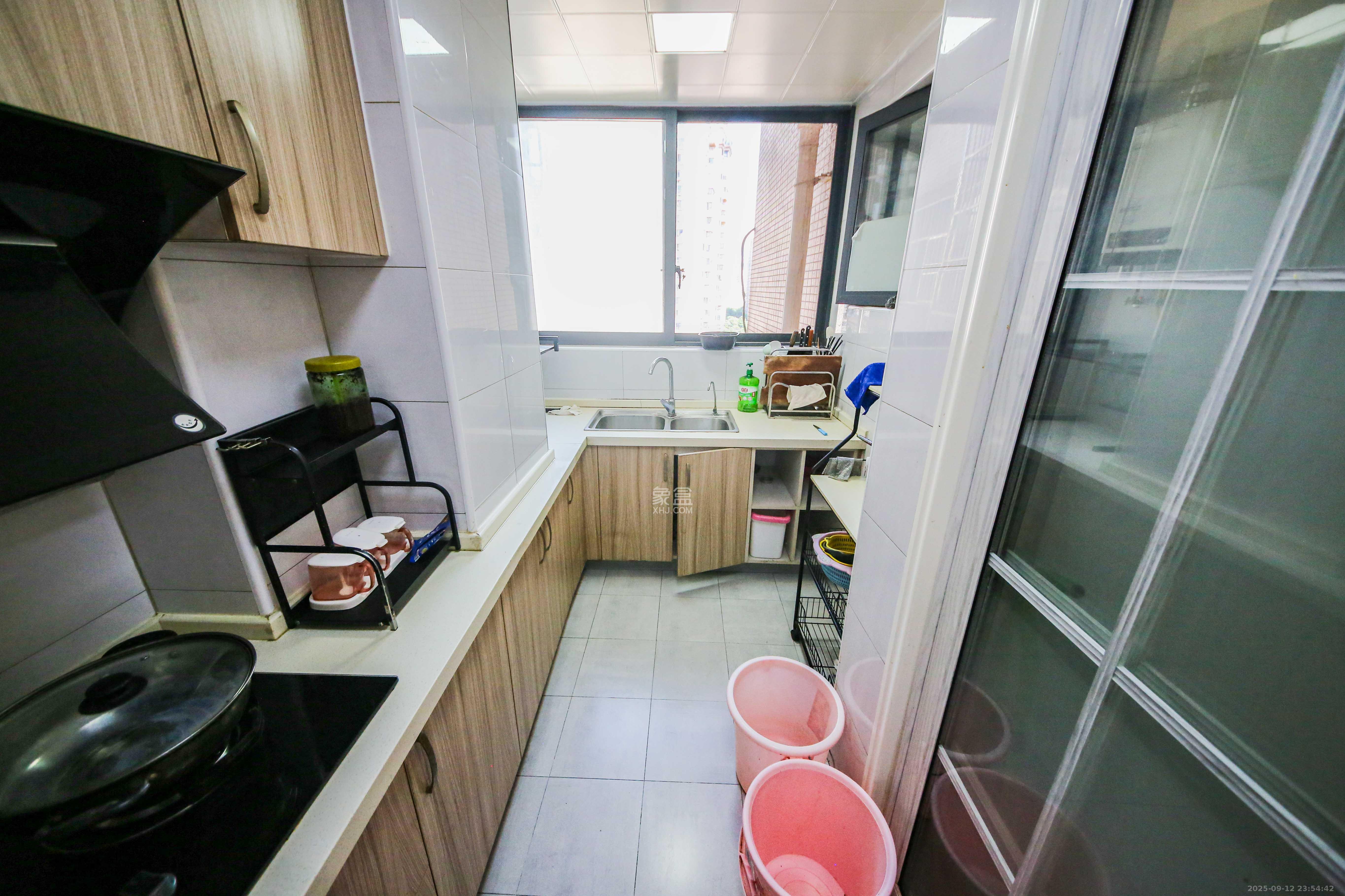 水墨林溪  3室2厅1卫    98.0万厨房