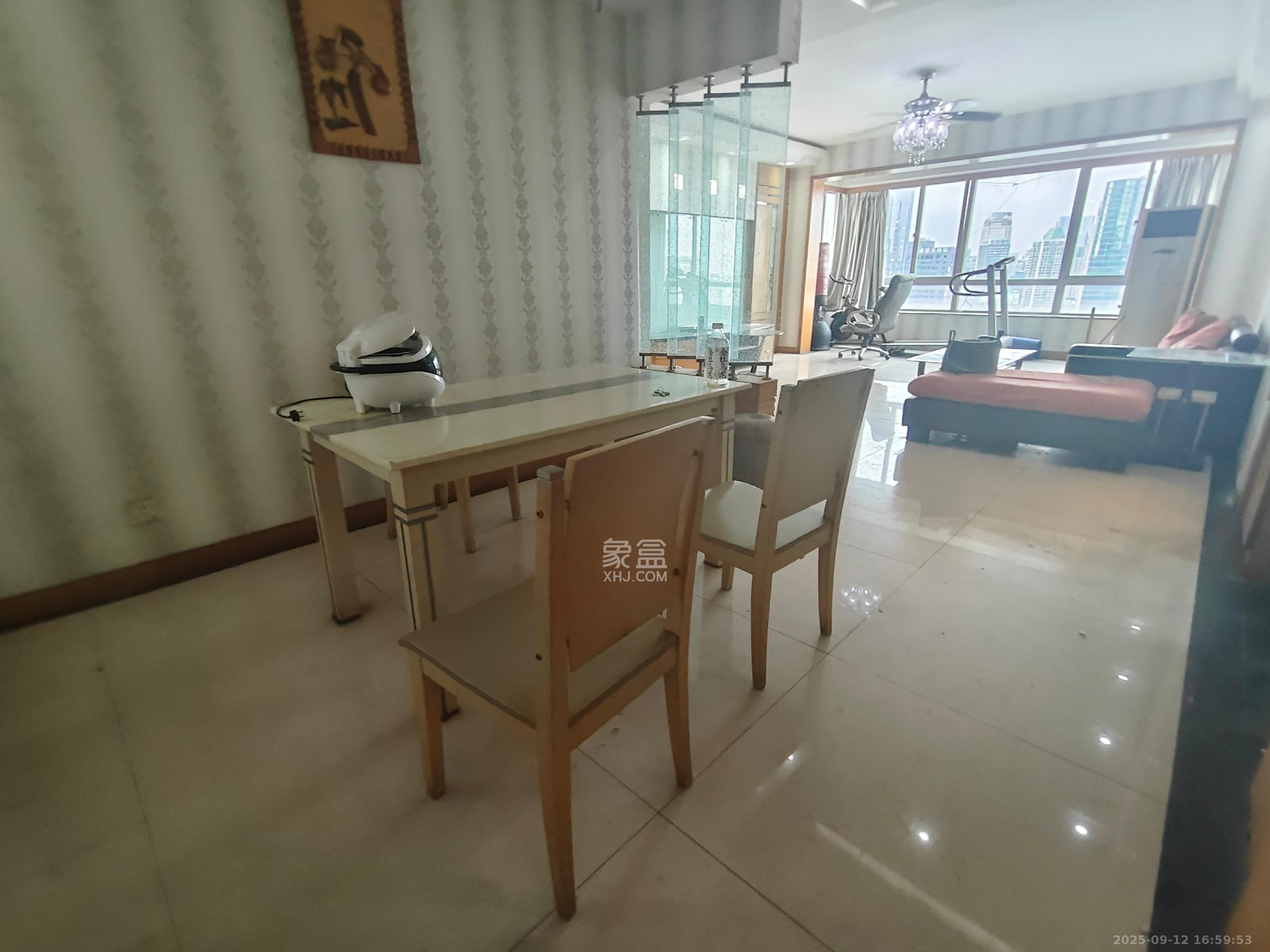 省建苑小区 4室1厅1卫 3200.0元/月 省建苑小区 4室1厅1卫 3200.0元/月室内图