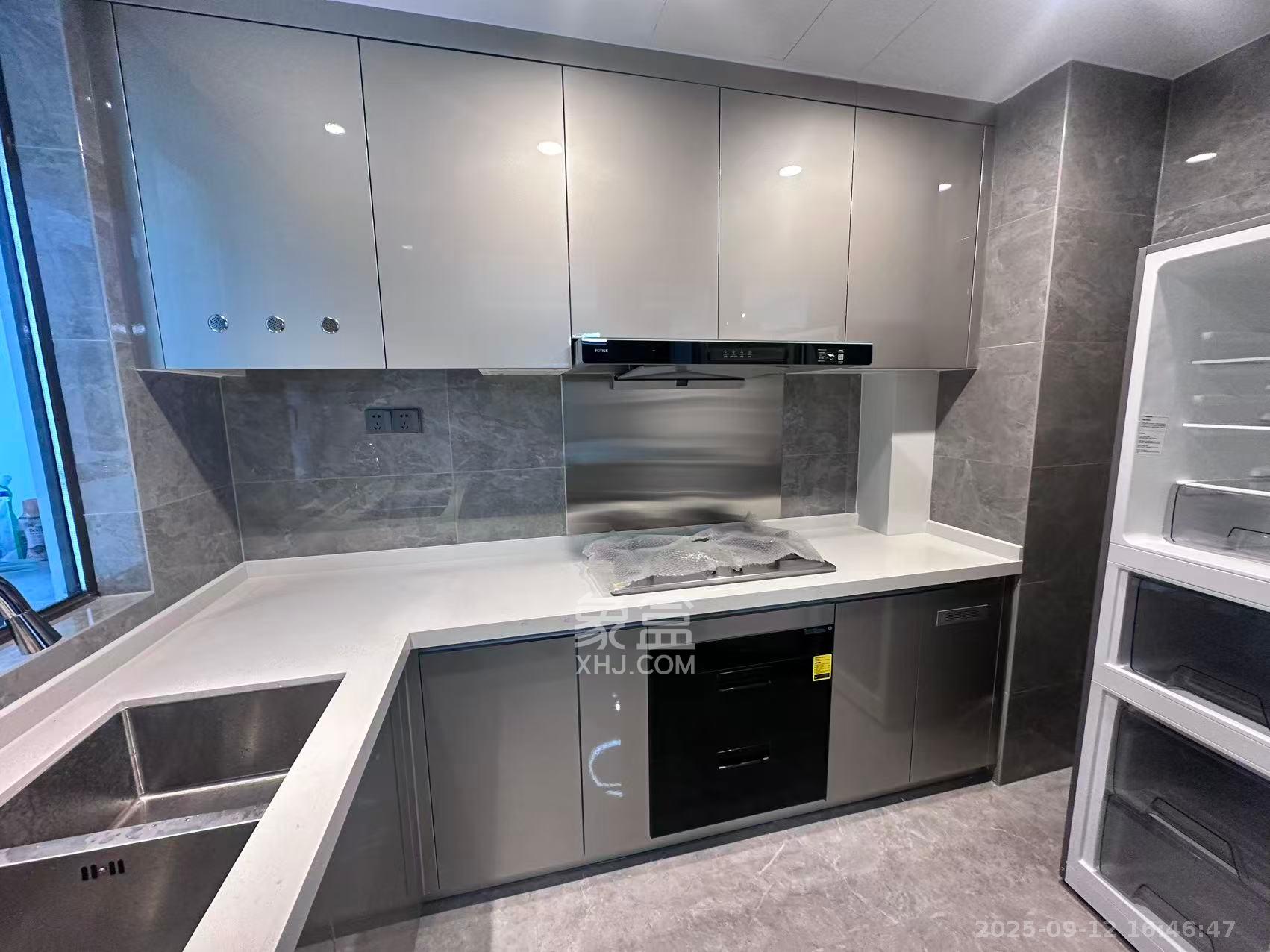 正荣滨江紫阙台 4室2厅3卫 5500.0元/月 正荣滨江紫阙台 4室2厅3卫 5500.0元/月室内图