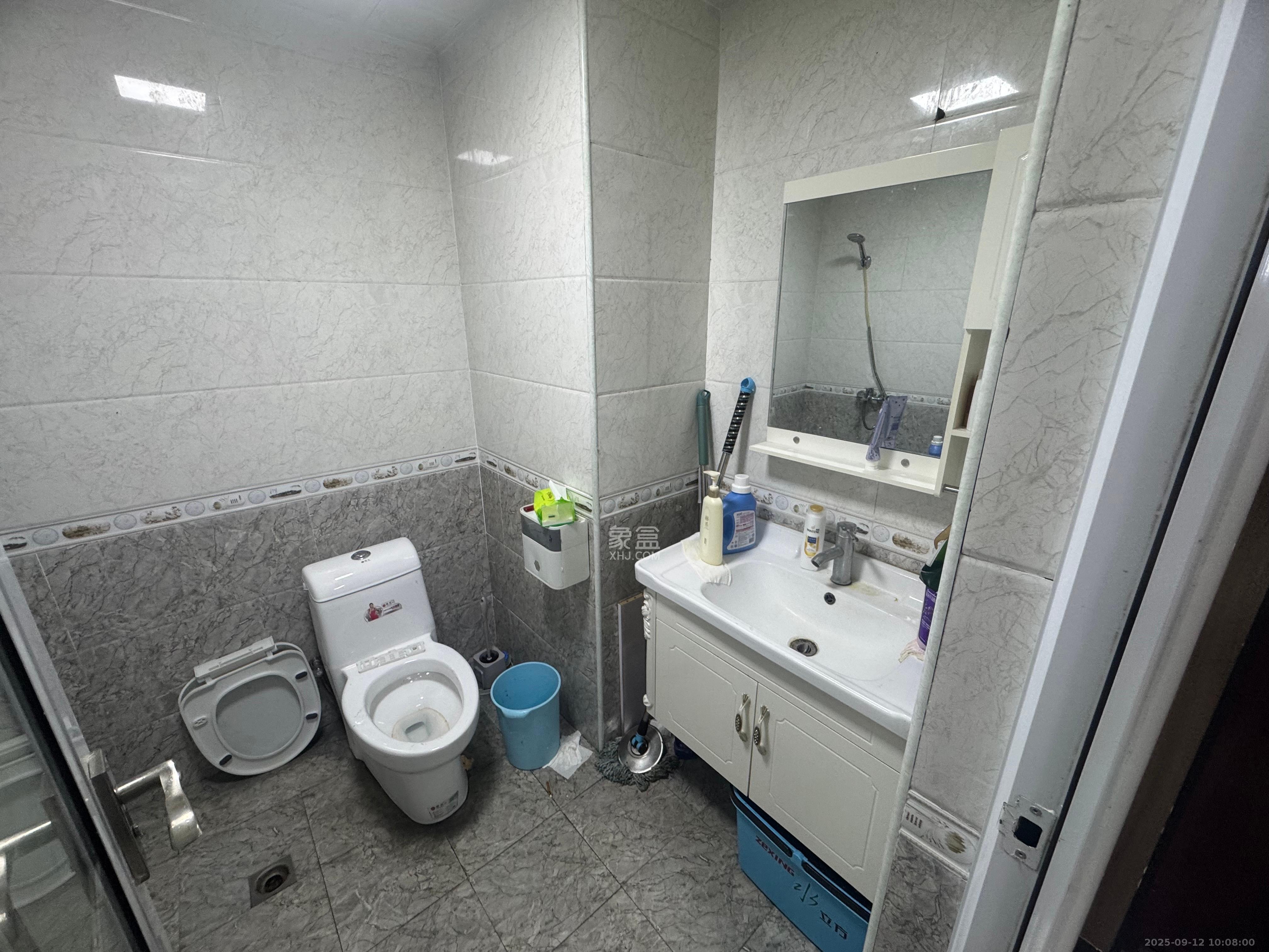 明城国际  1室1厅1卫    2000.0元/月室内图