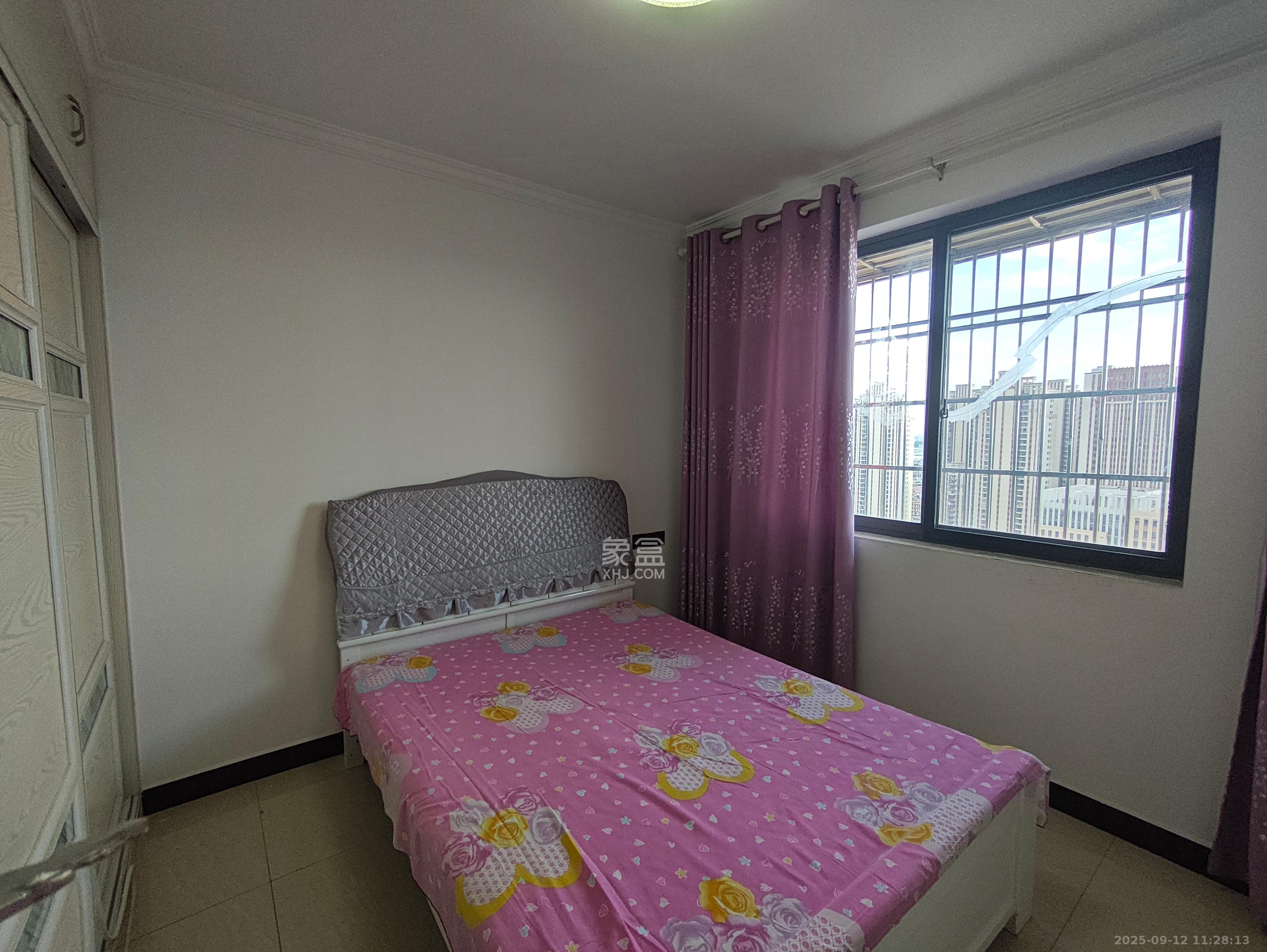 湘楚华庭 2室2厅1卫 2100.0元/月 湘楚华庭 2室2厅1卫 2100.0元/月室内图