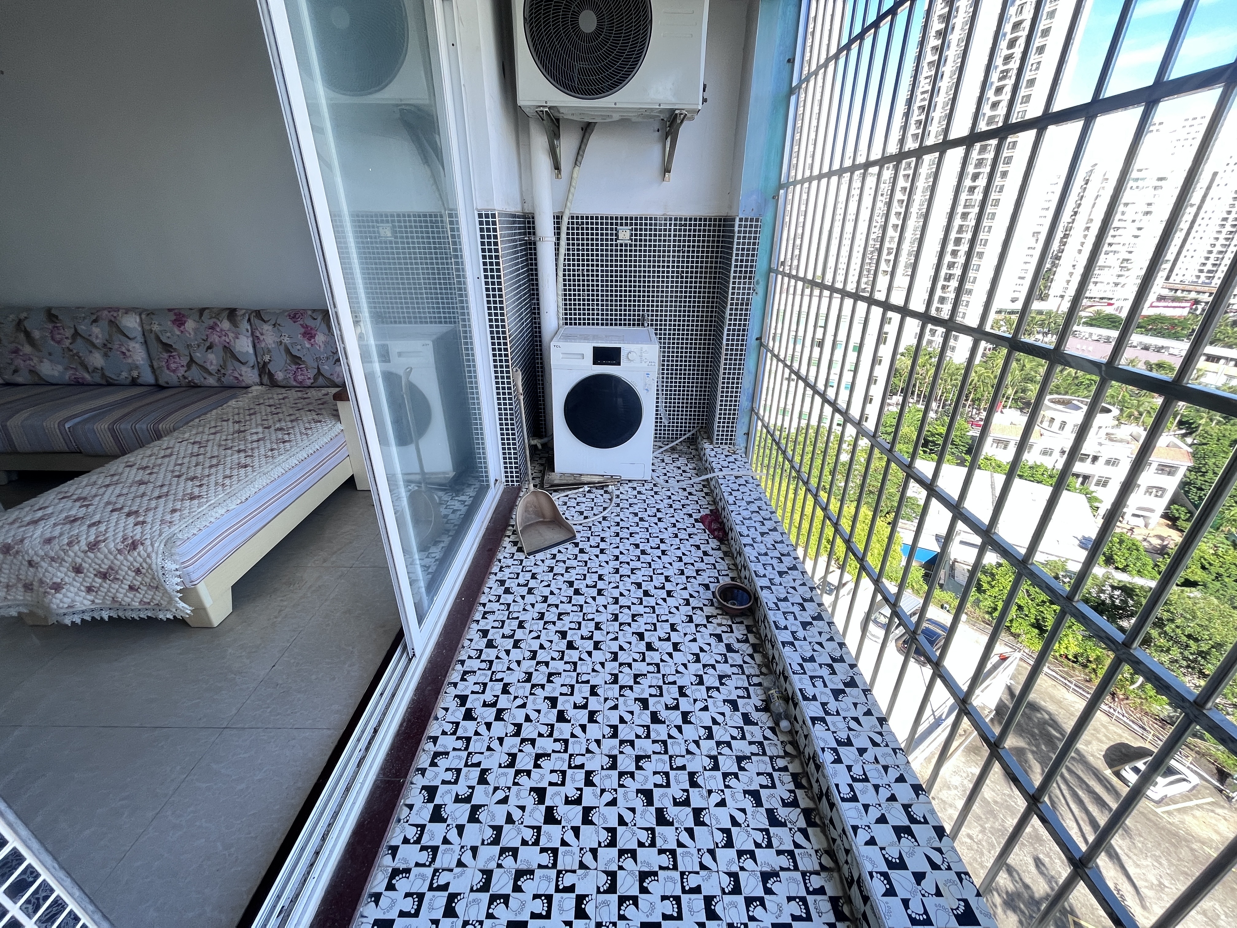 新家园  3室2厅1卫   2800.00元/月室内图