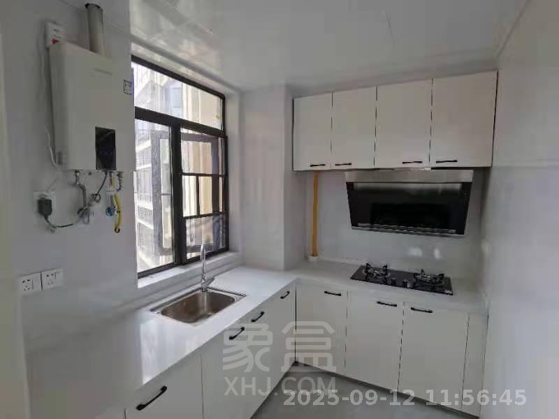 经世龙城 3室2厅2卫 1600.0元/月 经世龙城 3室2厅2卫 1600.0元/月室内图