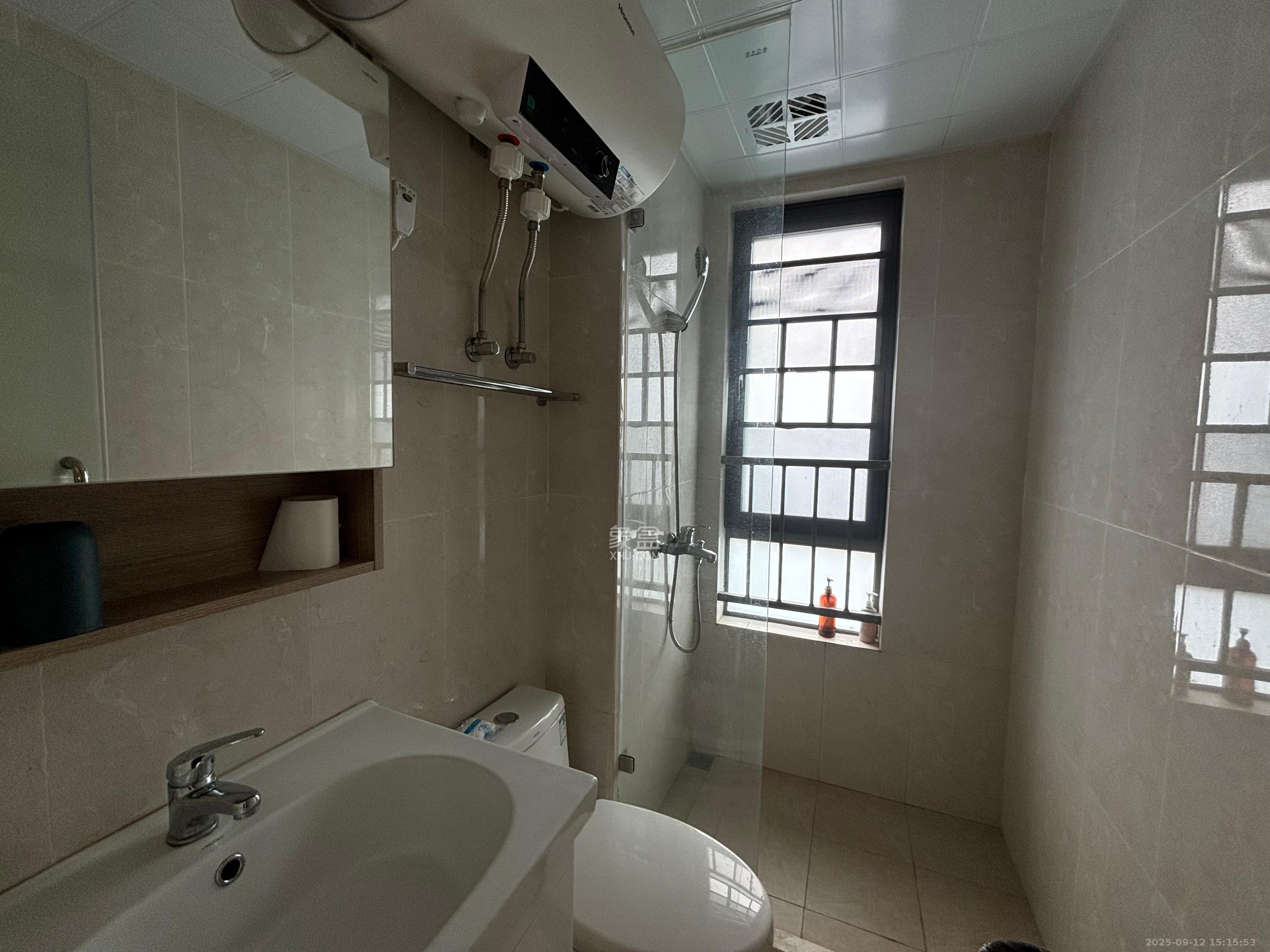 佳兆业云顶都汇 1室0厅0卫 1300.0元/月 佳兆业云顶都汇 1室0厅0卫 1300.0元/月室内图