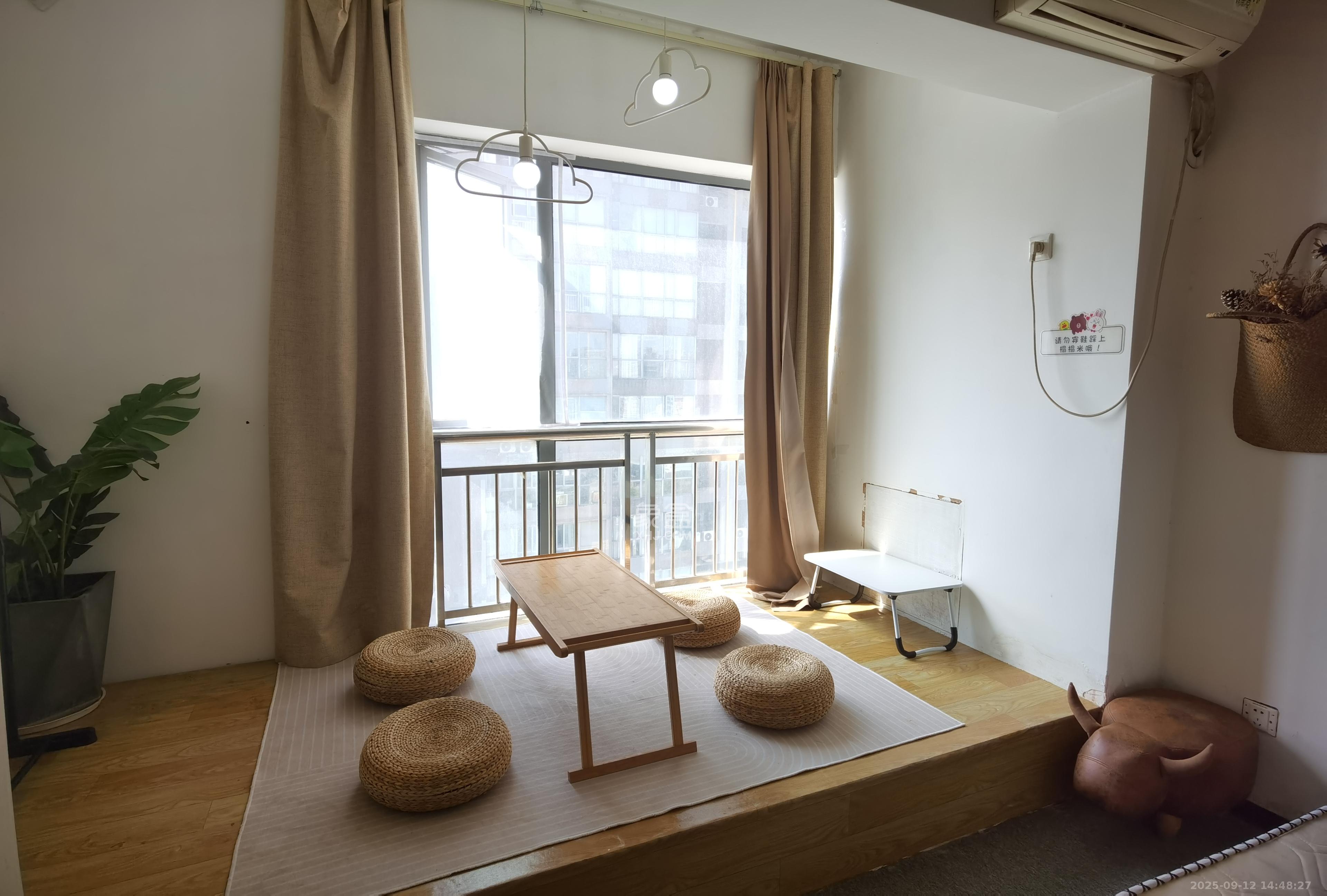 上城金都 1室1厅1卫 2000.0元/月 上城金都 1室1厅1卫 2000.0元/月室内图