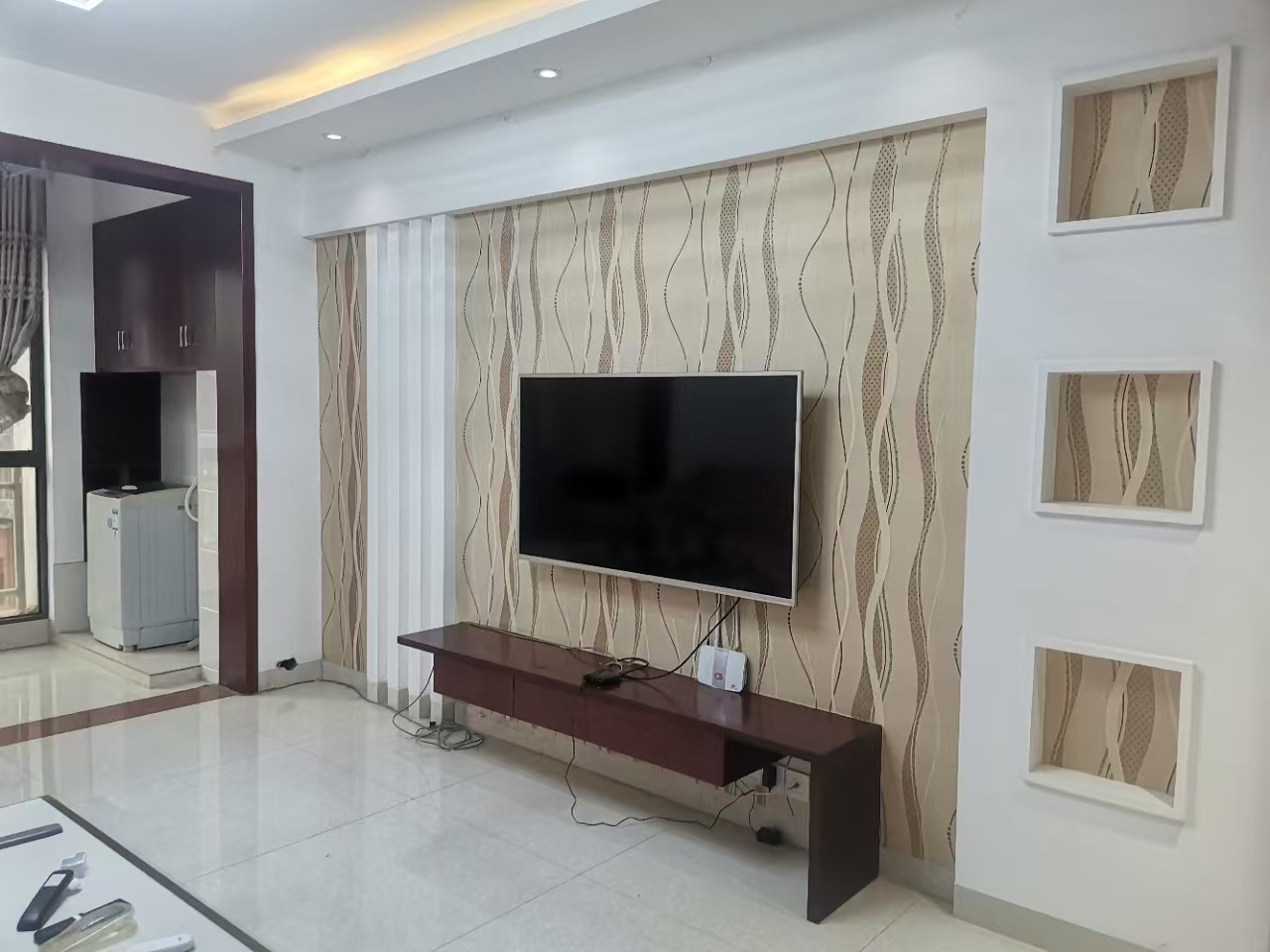 龙洲馨苑 2室2厅2卫 1500.0元/月 龙洲馨苑 2室2厅2卫 1500.0元/月室内图