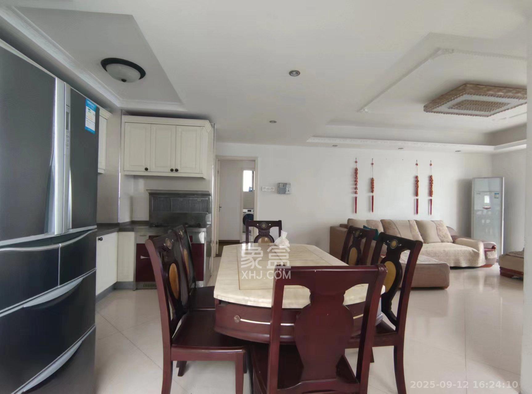 湘江世纪城悦江苑  4室2厅1卫    3500.0元/月室内图