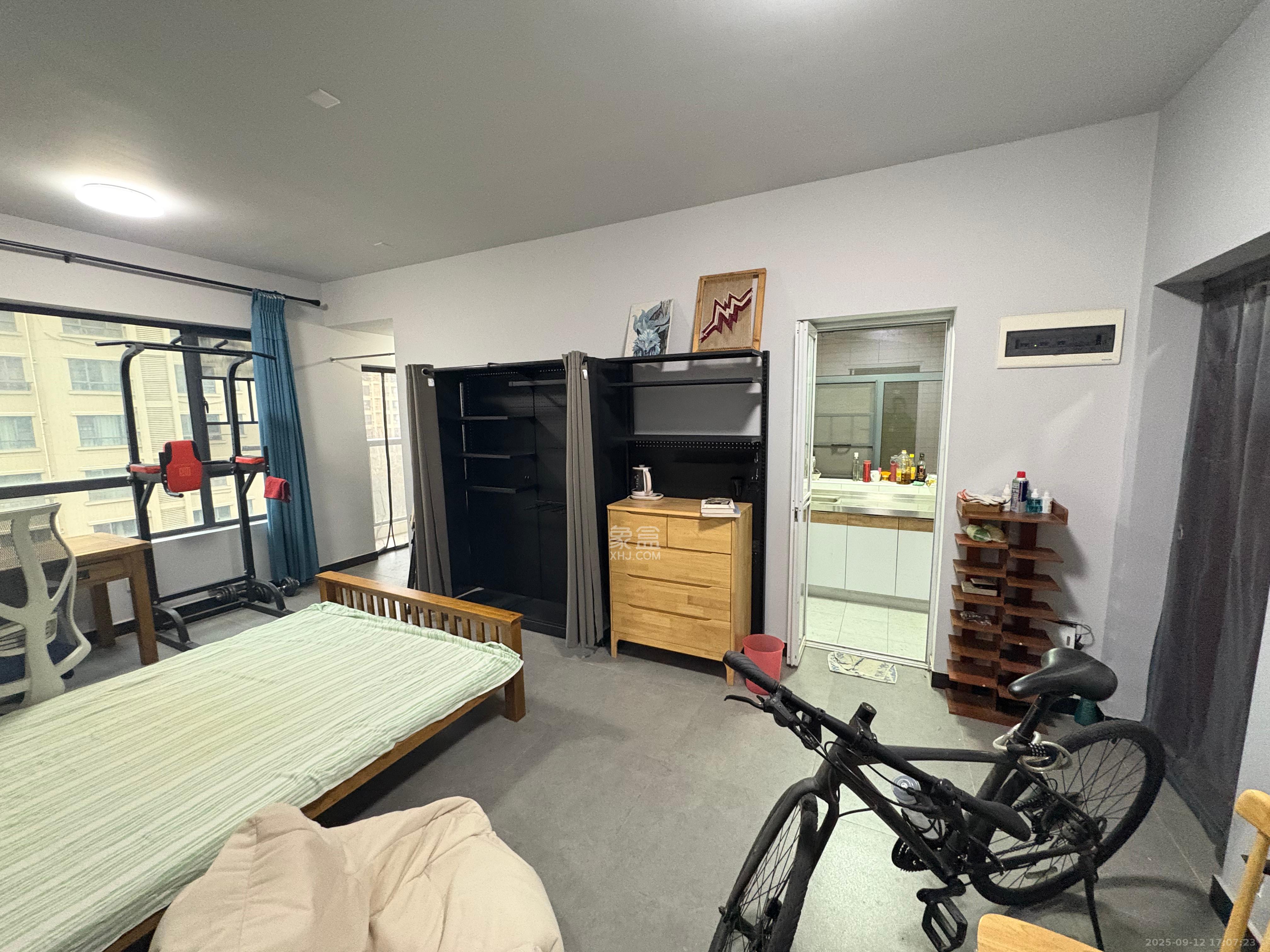 长盛岚庭  1室1厅1卫    1450.0元/月室内图