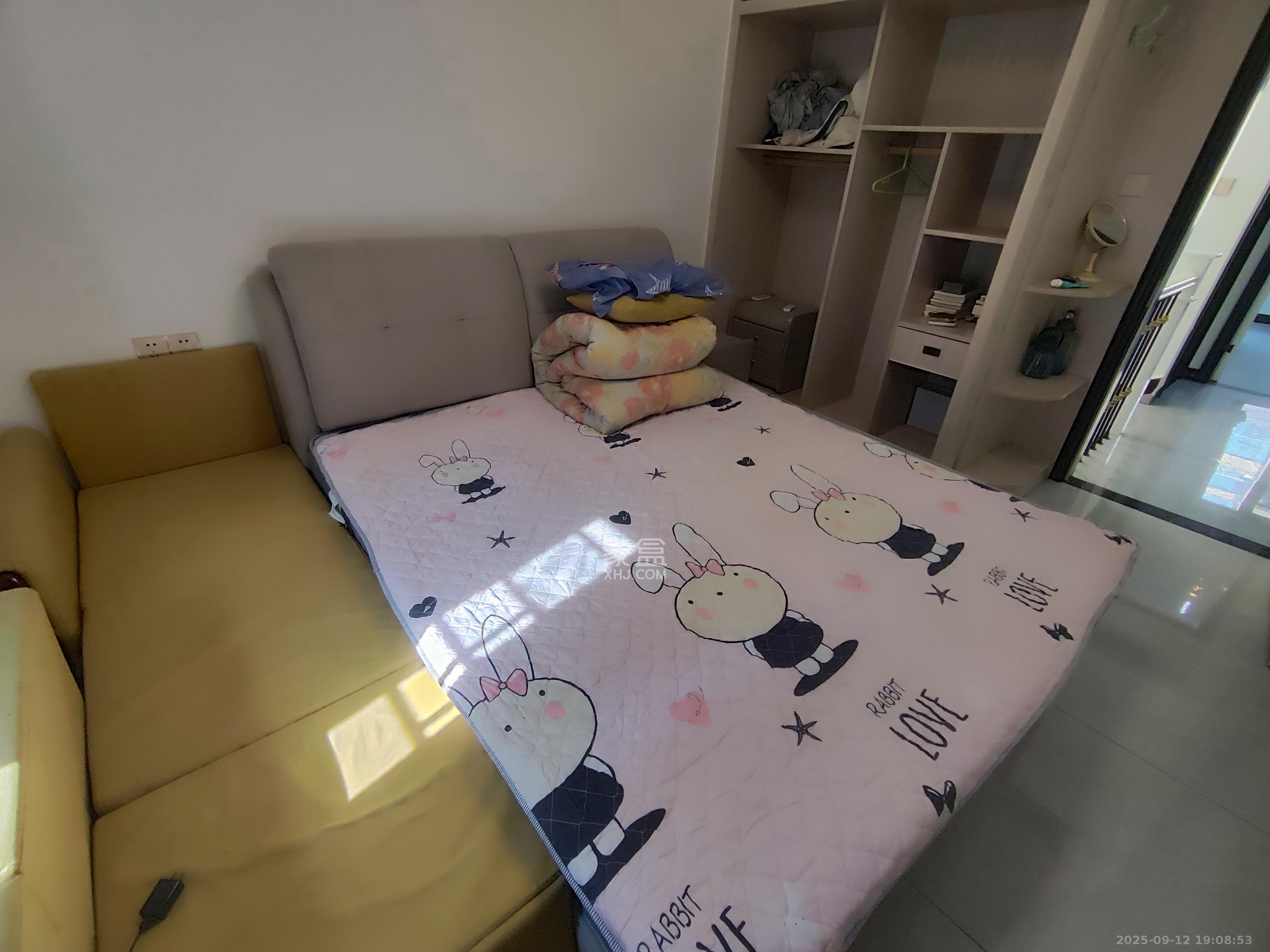 澳海谷山府 4室2厅2卫 2500.0元/月 澳海谷山府 4室2厅2卫 2500.0元/月室内图