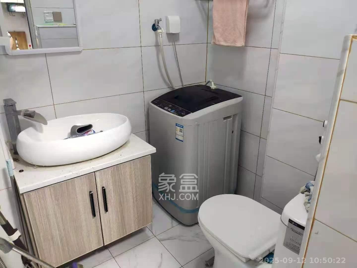 绿地之窗   31.64㎡      1000.0元/月室内图