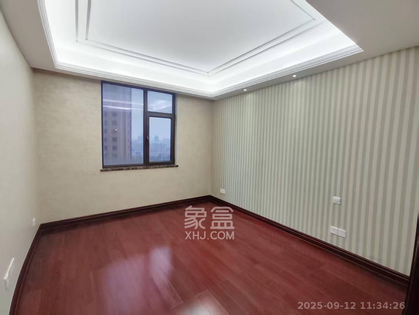 运达中央广场一、二期  3室2厅2卫    7800.0元/月室内图