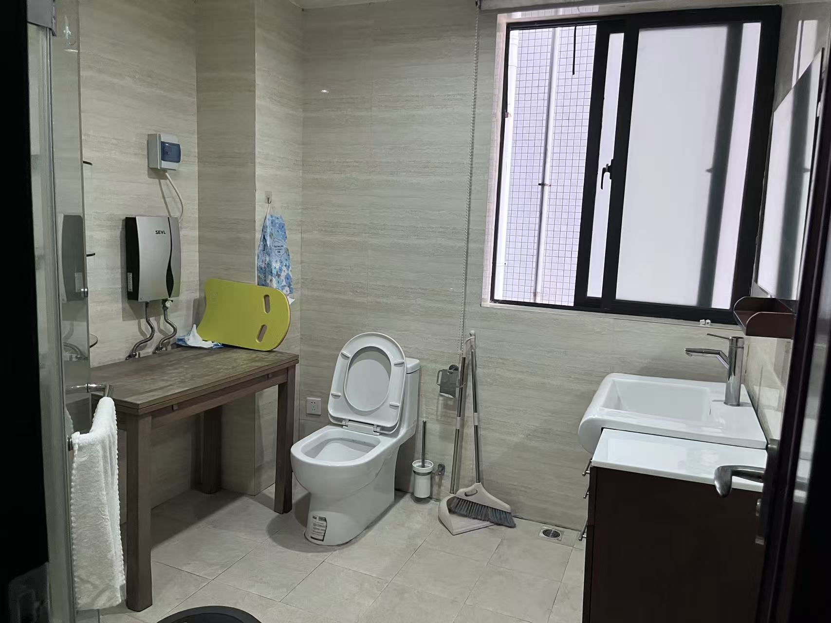 宝华海景 1室1厅1卫 3200.0元/月 宝华海景 1室1厅1卫 3200.0元/月室内图