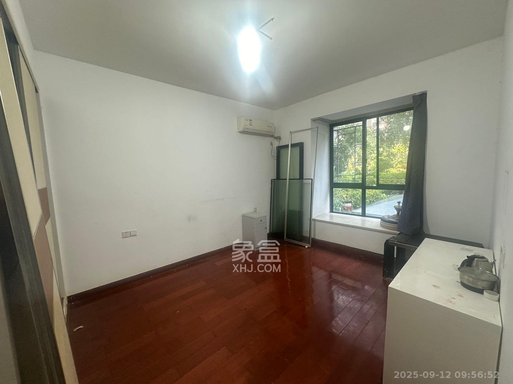 湘江世纪城聚江苑 1室2厅2卫 2800.0元/月 湘江世纪城聚江苑 1室2厅2卫 2800.0元/月室内图