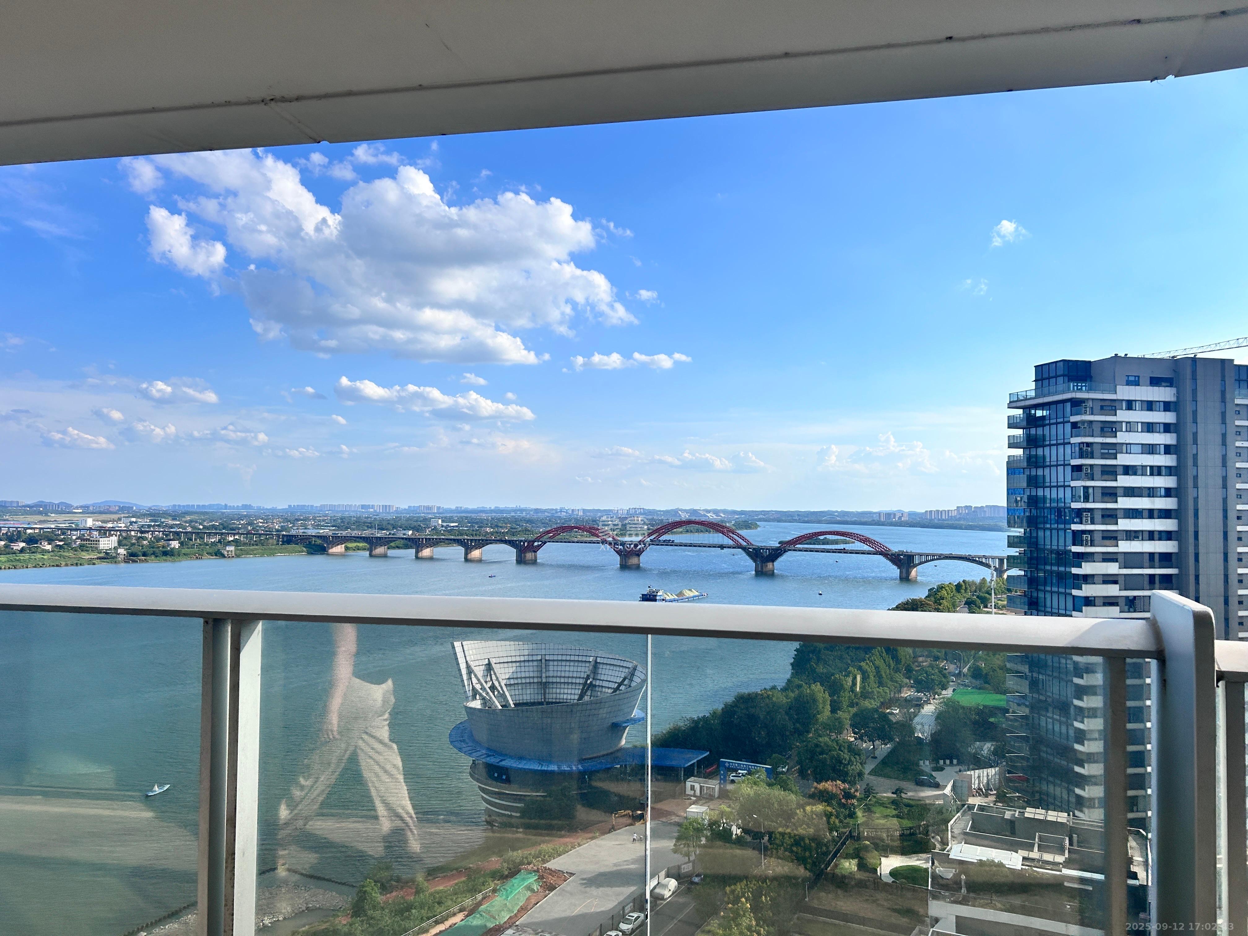 珠江颐德公馆 4室2厅2卫 20000.0元/月 珠江颐德公馆 4室2厅2卫 20000.0元/月室内图