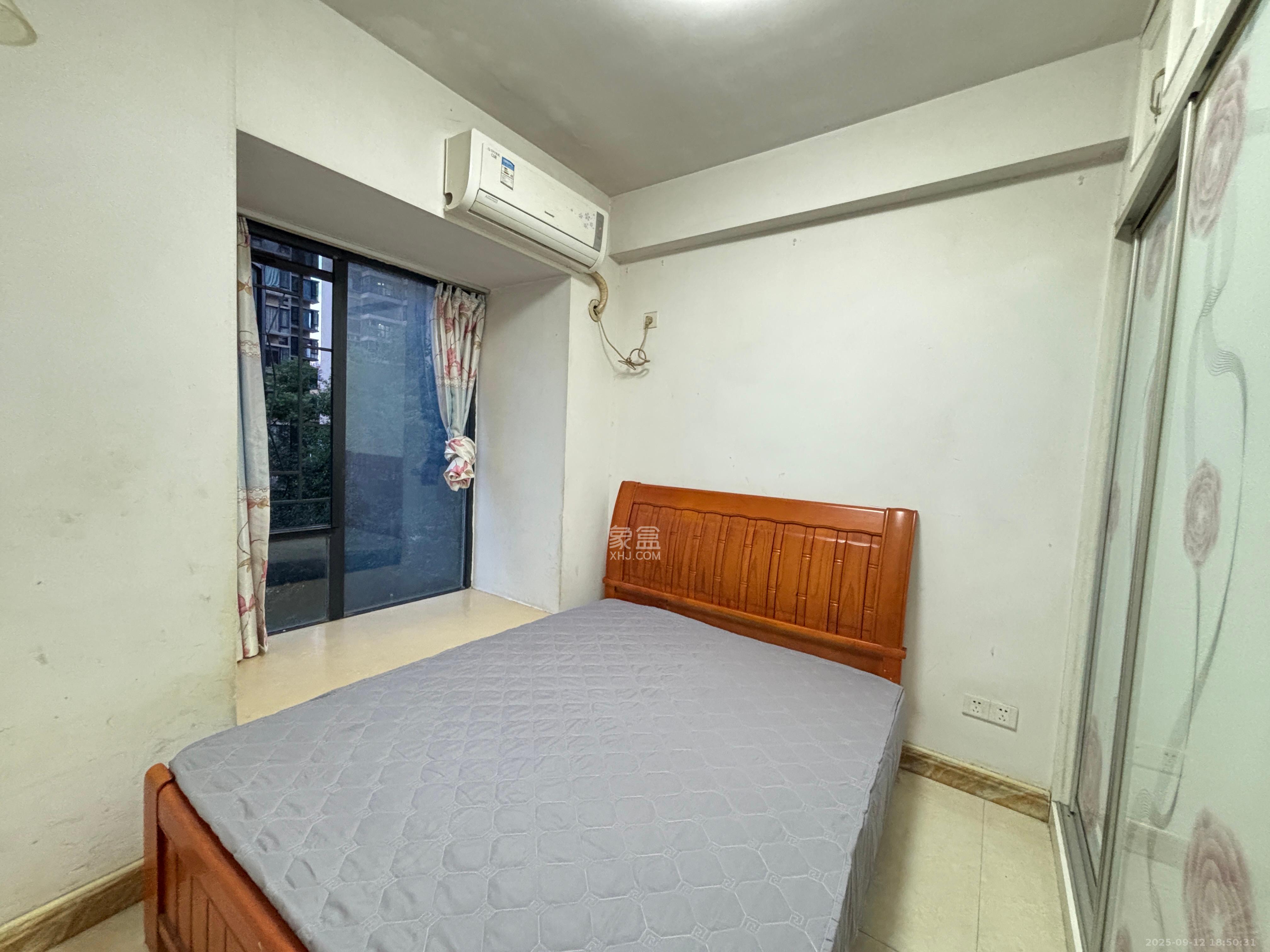 蓝山郡  3室2厅2卫    2300.0元/月 蓝山郡  3室2厅2卫    2300.0元/月室内图