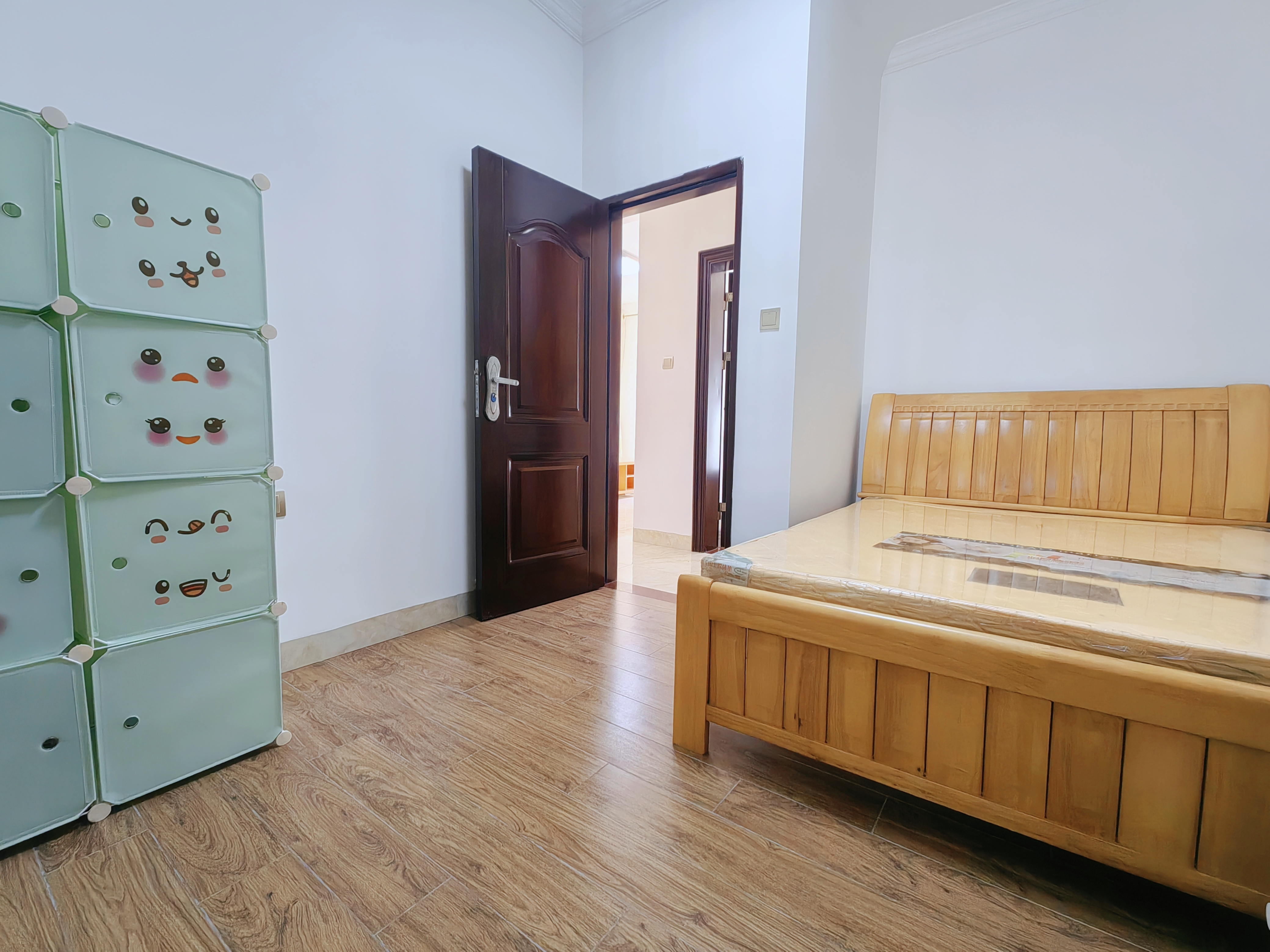 国兴城(A区) 2室2厅2卫 2700.0元/月 国兴城(A区) 2室2厅2卫 2700.0元/月室内图