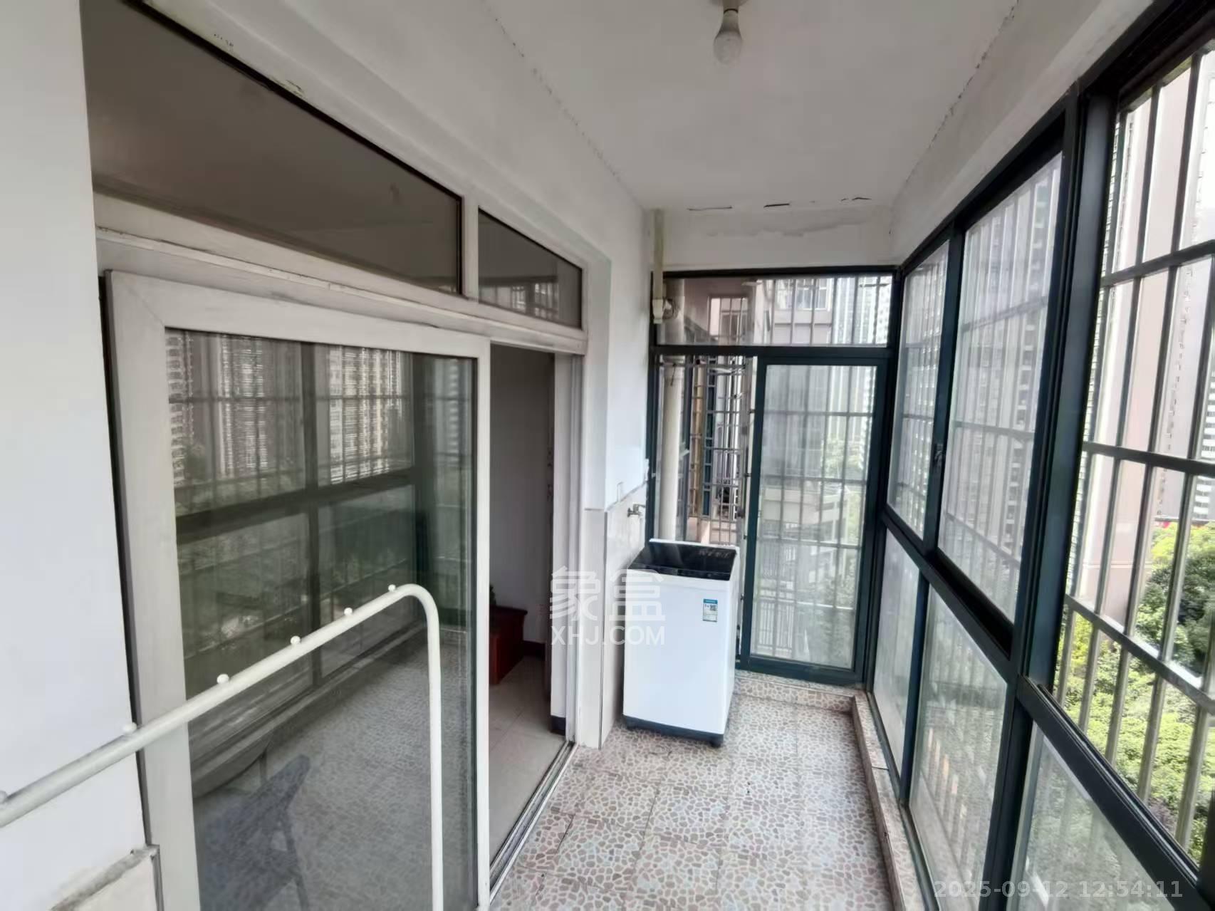 筑梦佳园 4室2厅1卫 1800.0元/月 筑梦佳园 4室2厅1卫 1800.0元/月室内图